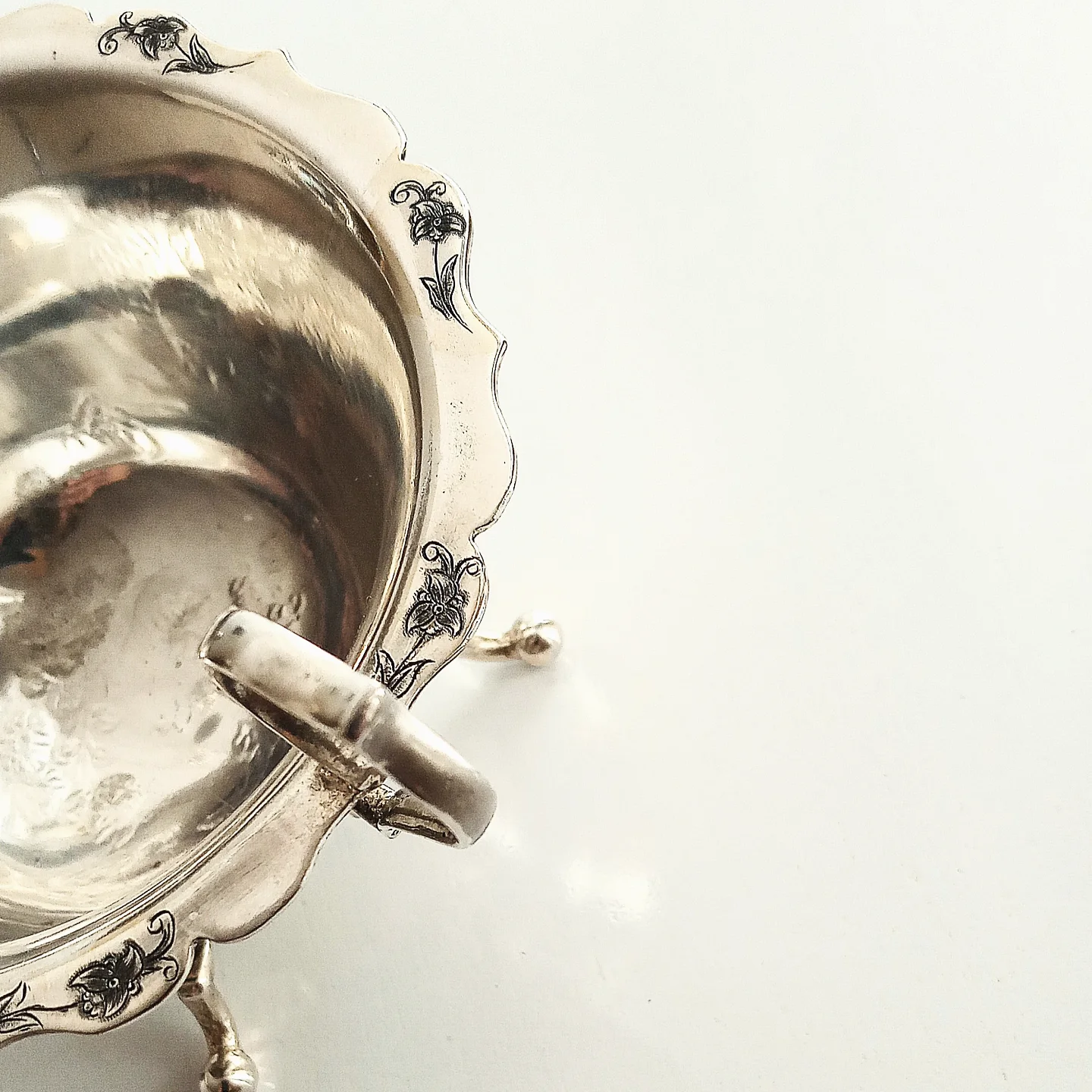 Handmade Engraving Candy pot