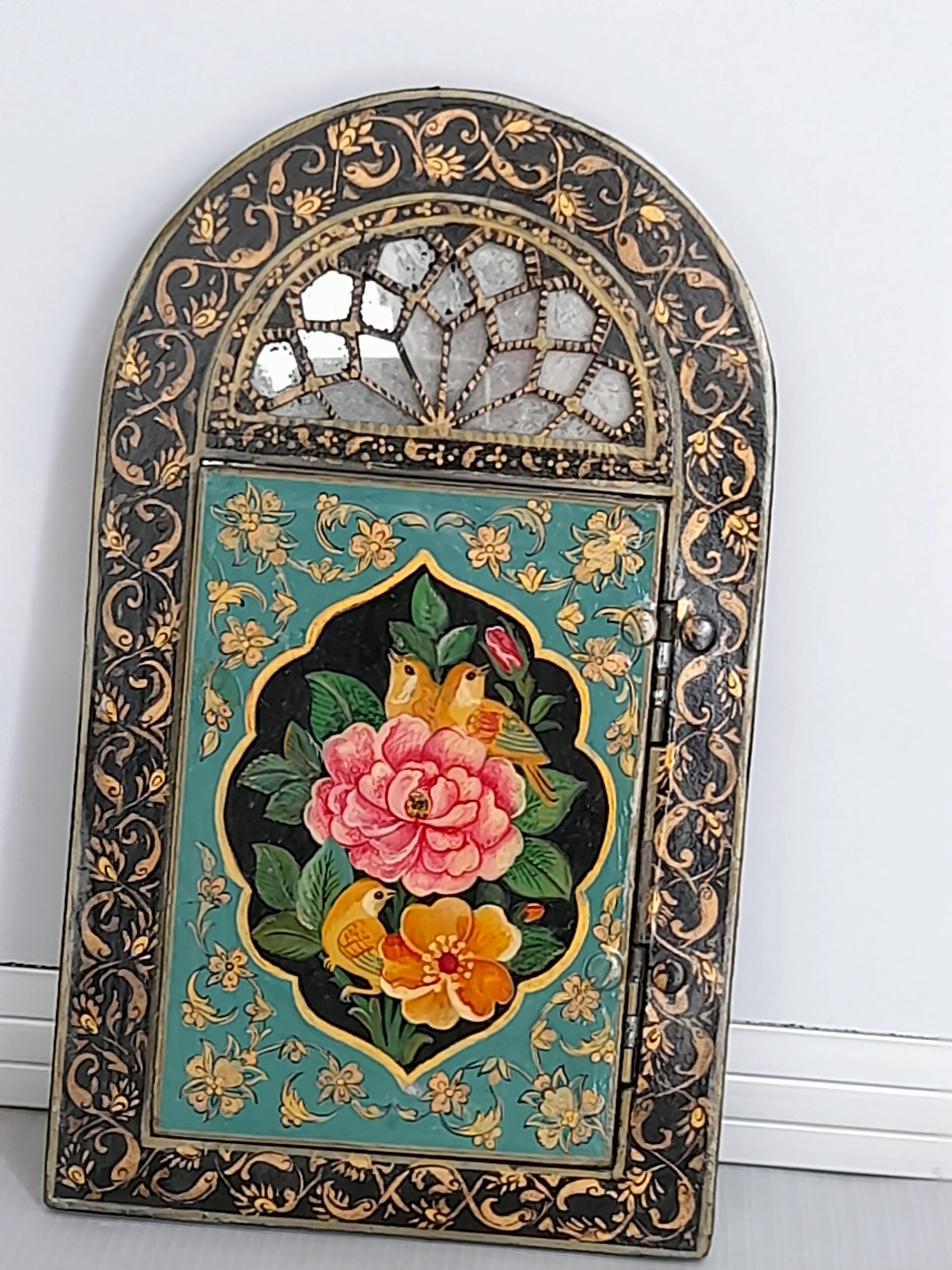 اینه چوبی نقاشی شده 