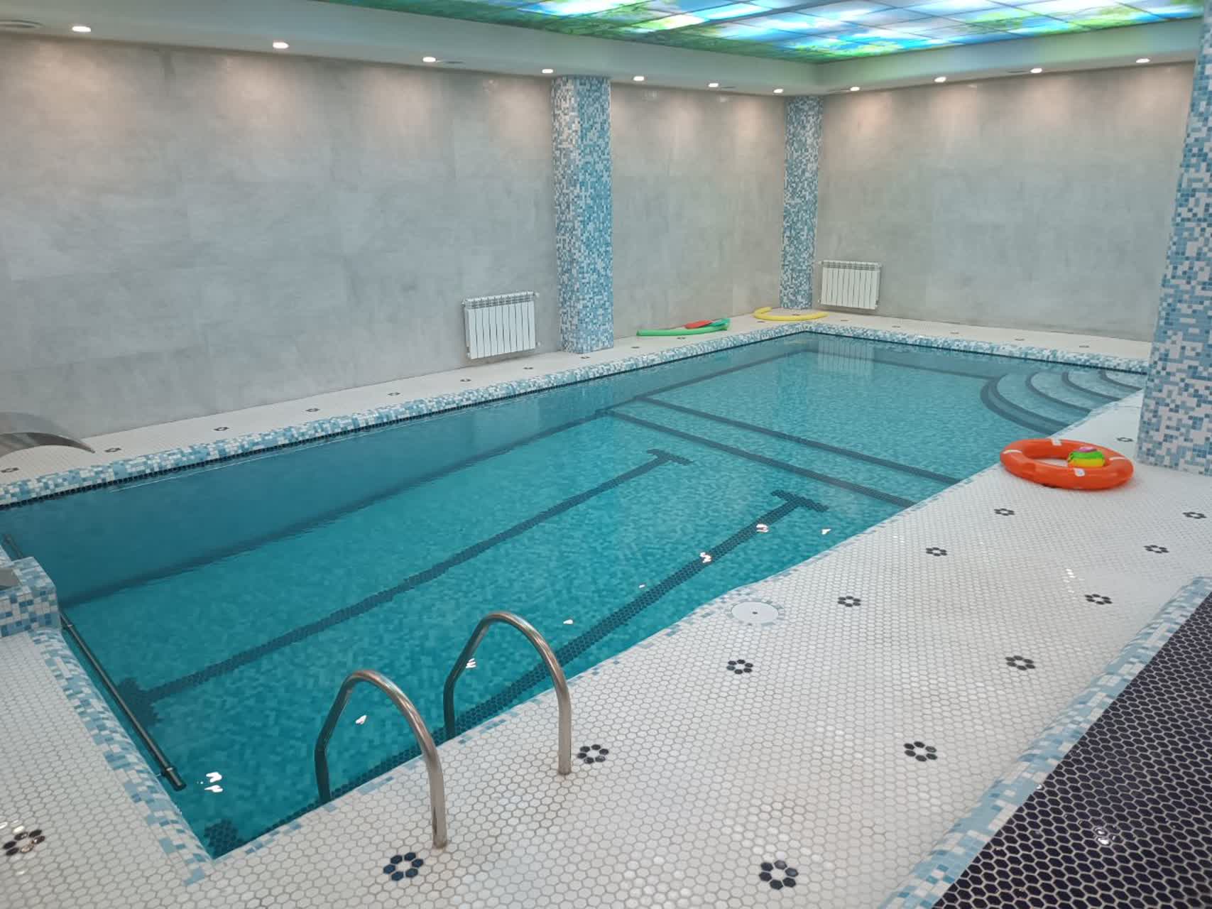 خانه با 3 طبقه با استخر سونا جکوزی