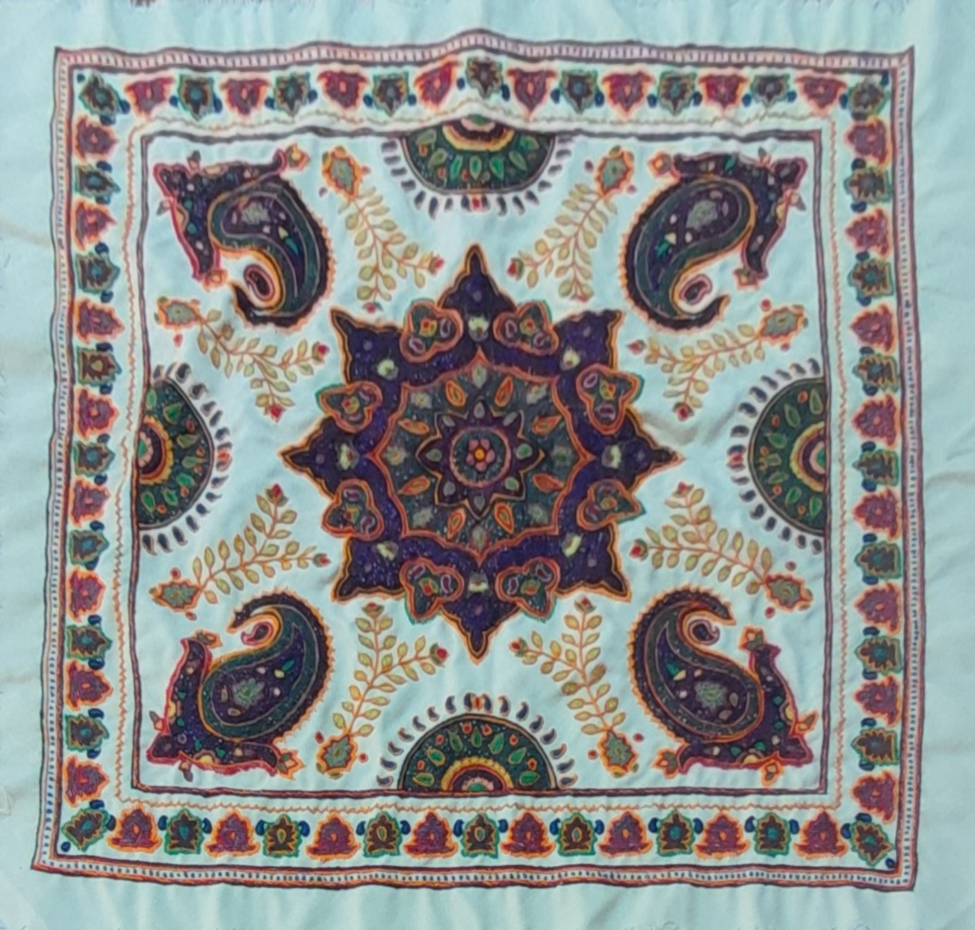 فروش سوزن دوزی های سنتی پته وگلیم