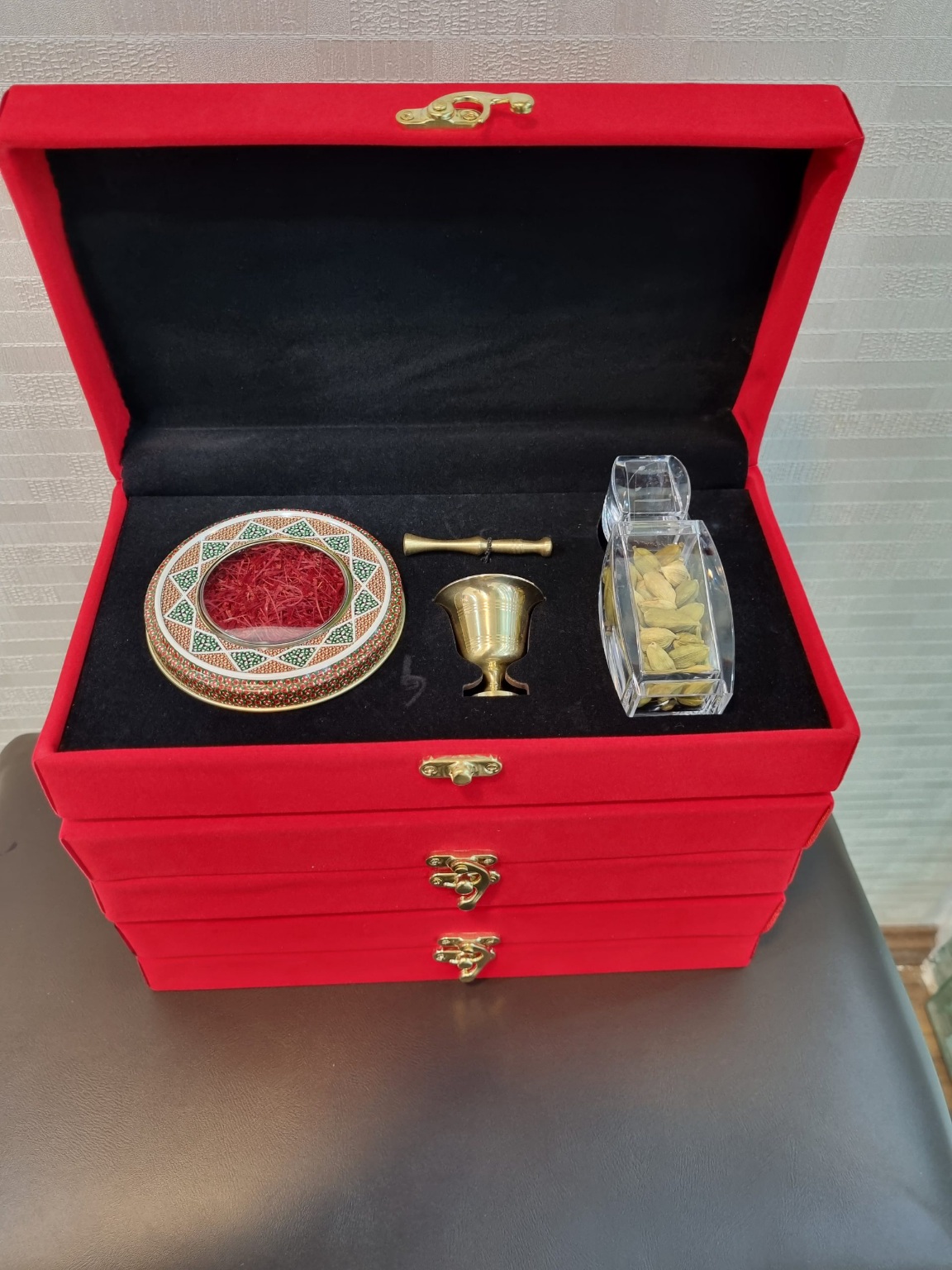 زعفران قاعنات مشهد