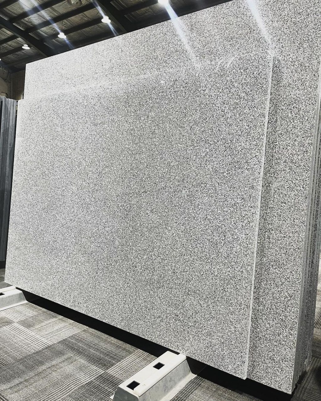 تصدیر و بیع انواع الأحجار البناء