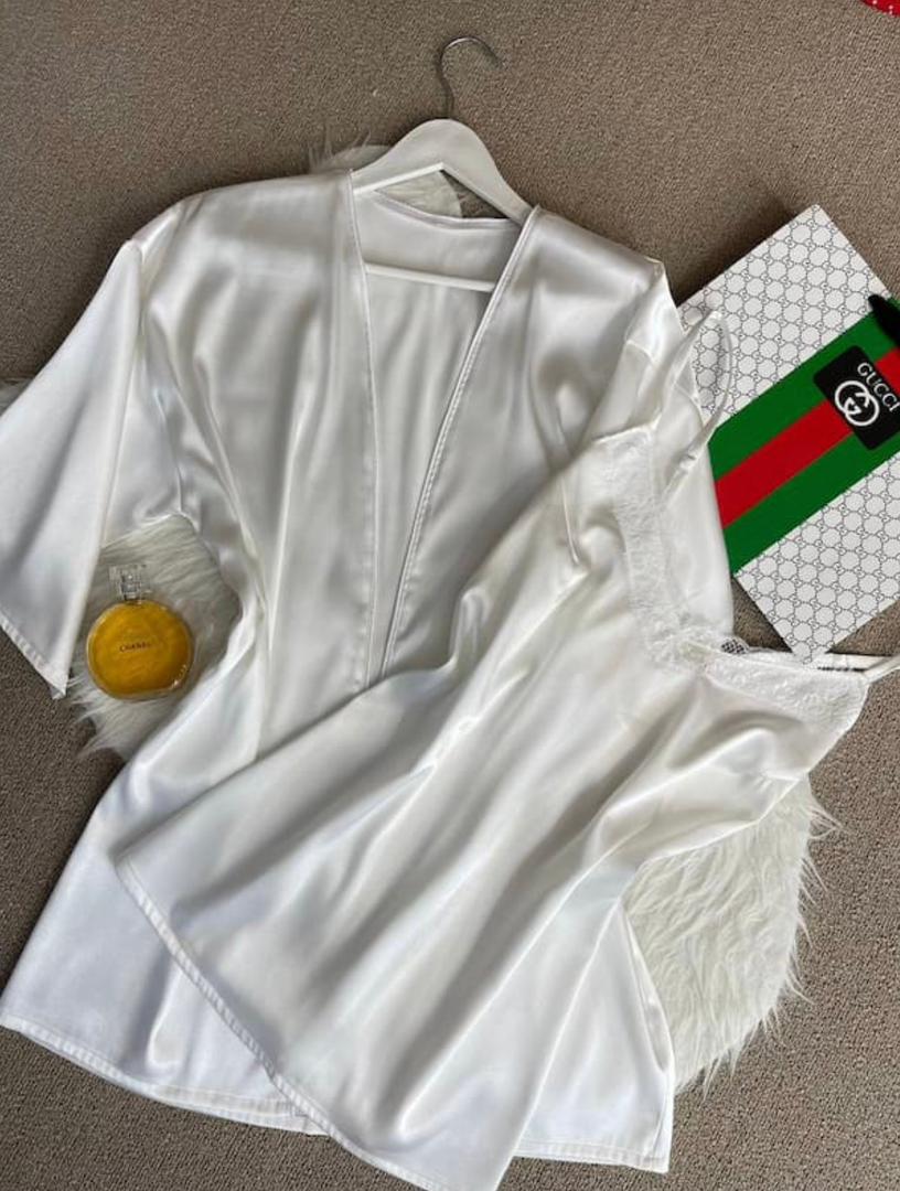 لباس زیر نخی 