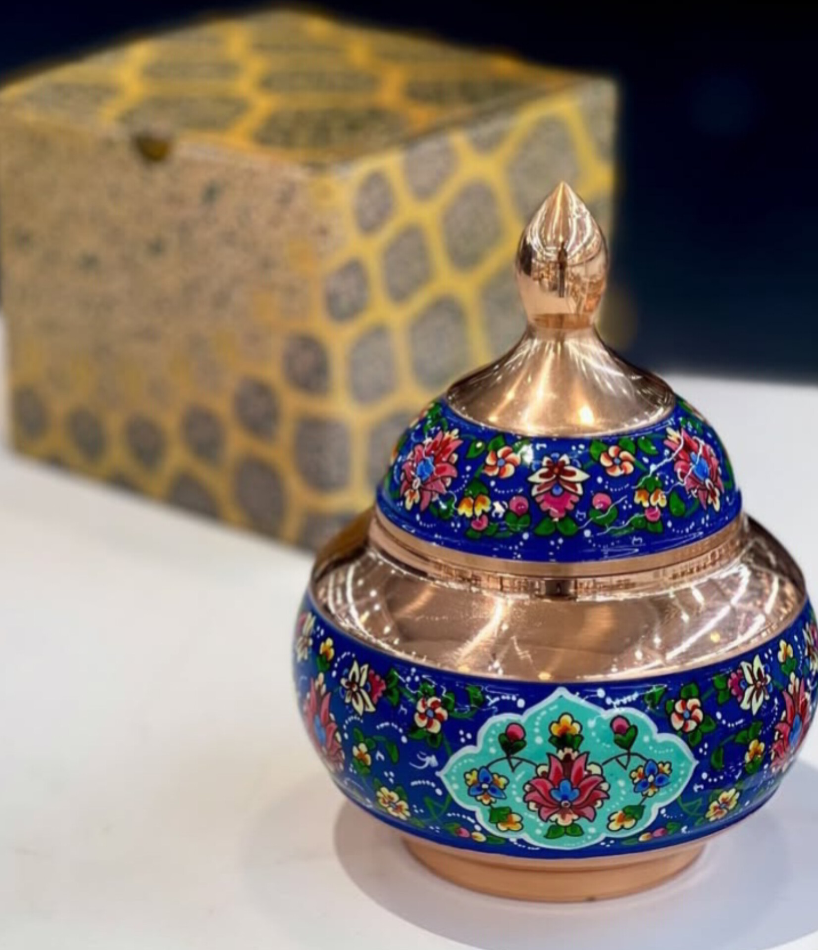 صنایع دستی ظروف میناکاری ومسی 