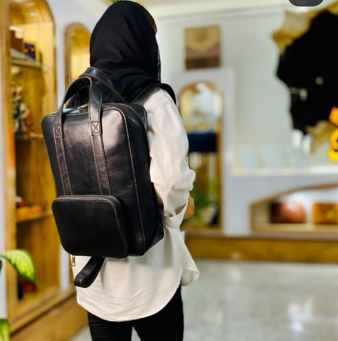 محصولات چرمی دست دوز