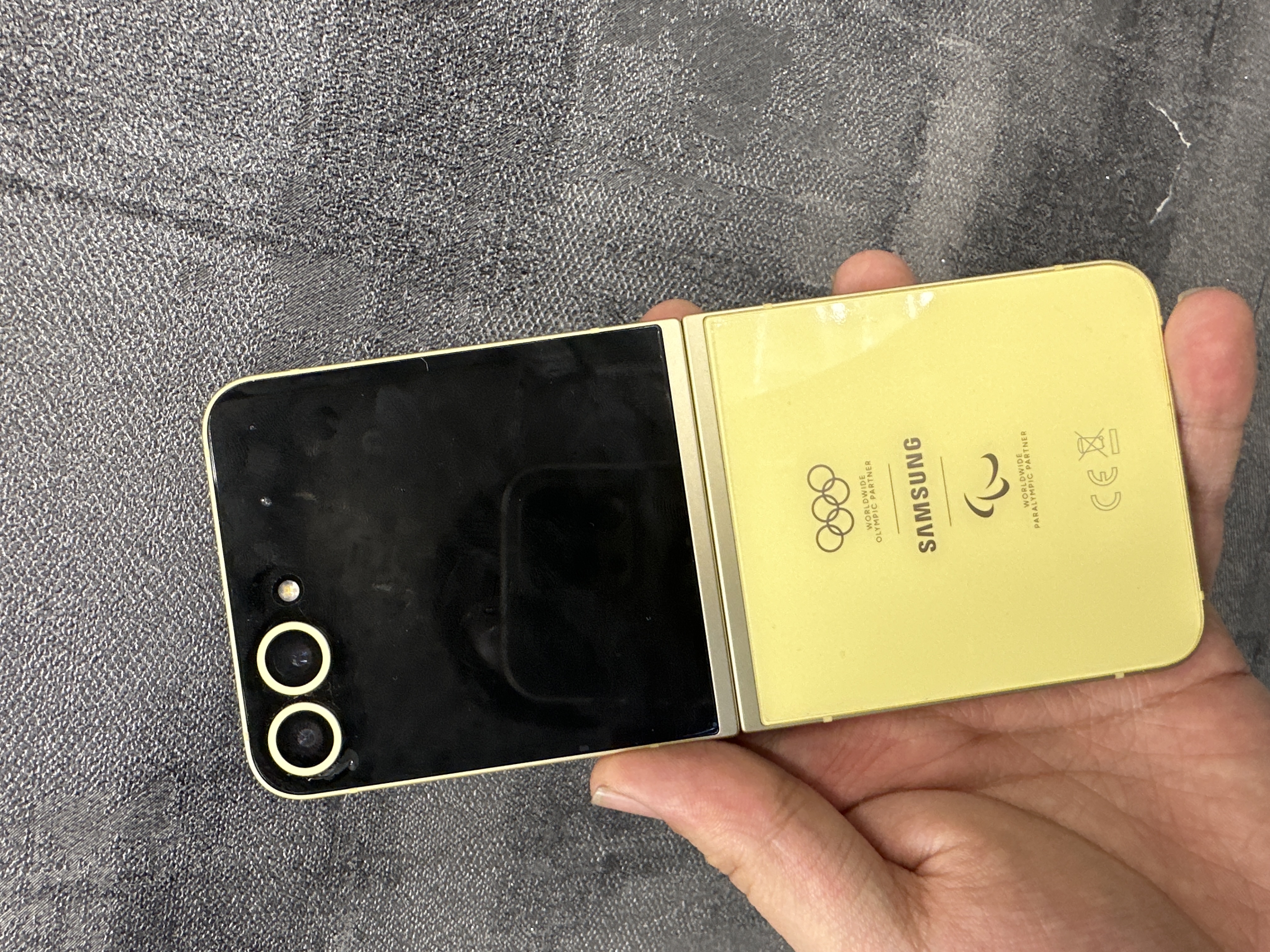 galaxy zfilip6 olympic edition