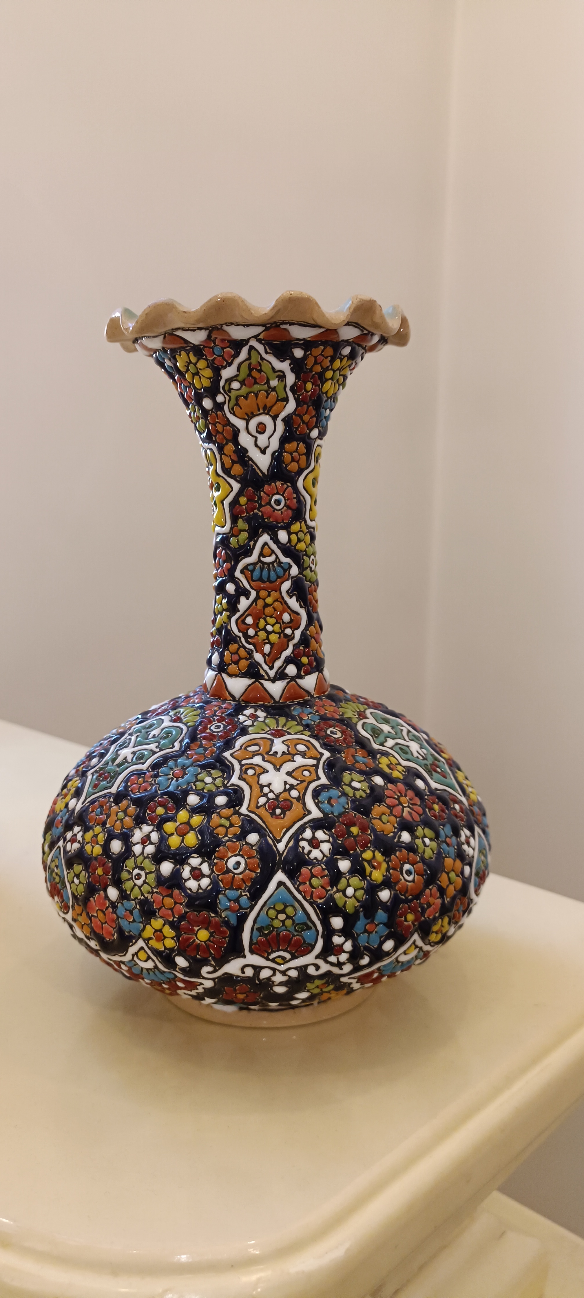 گلدان میناکاری شهرضای اصفهان