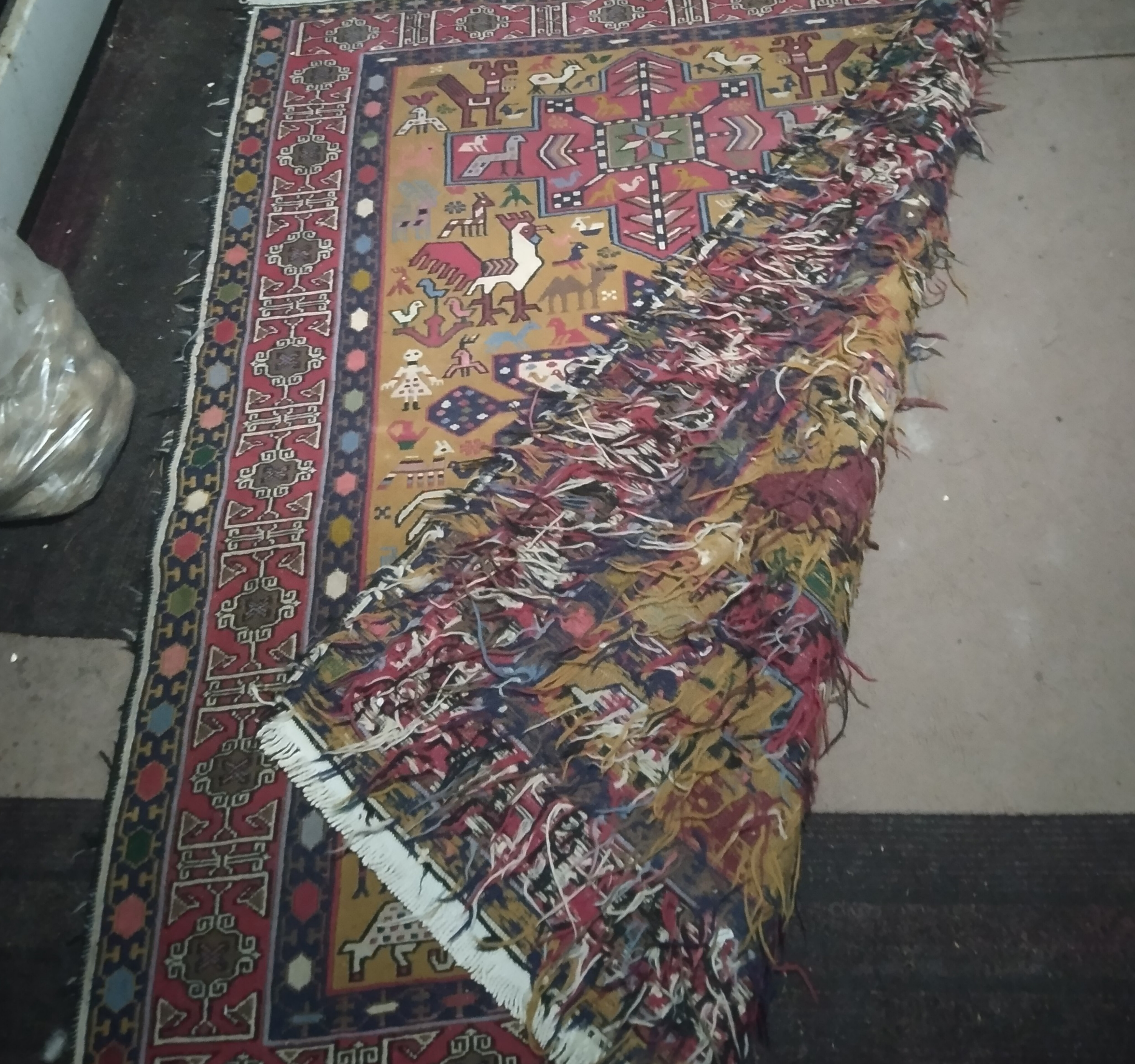 ۴ عدد فرش گلیم بافت قدیمی 
