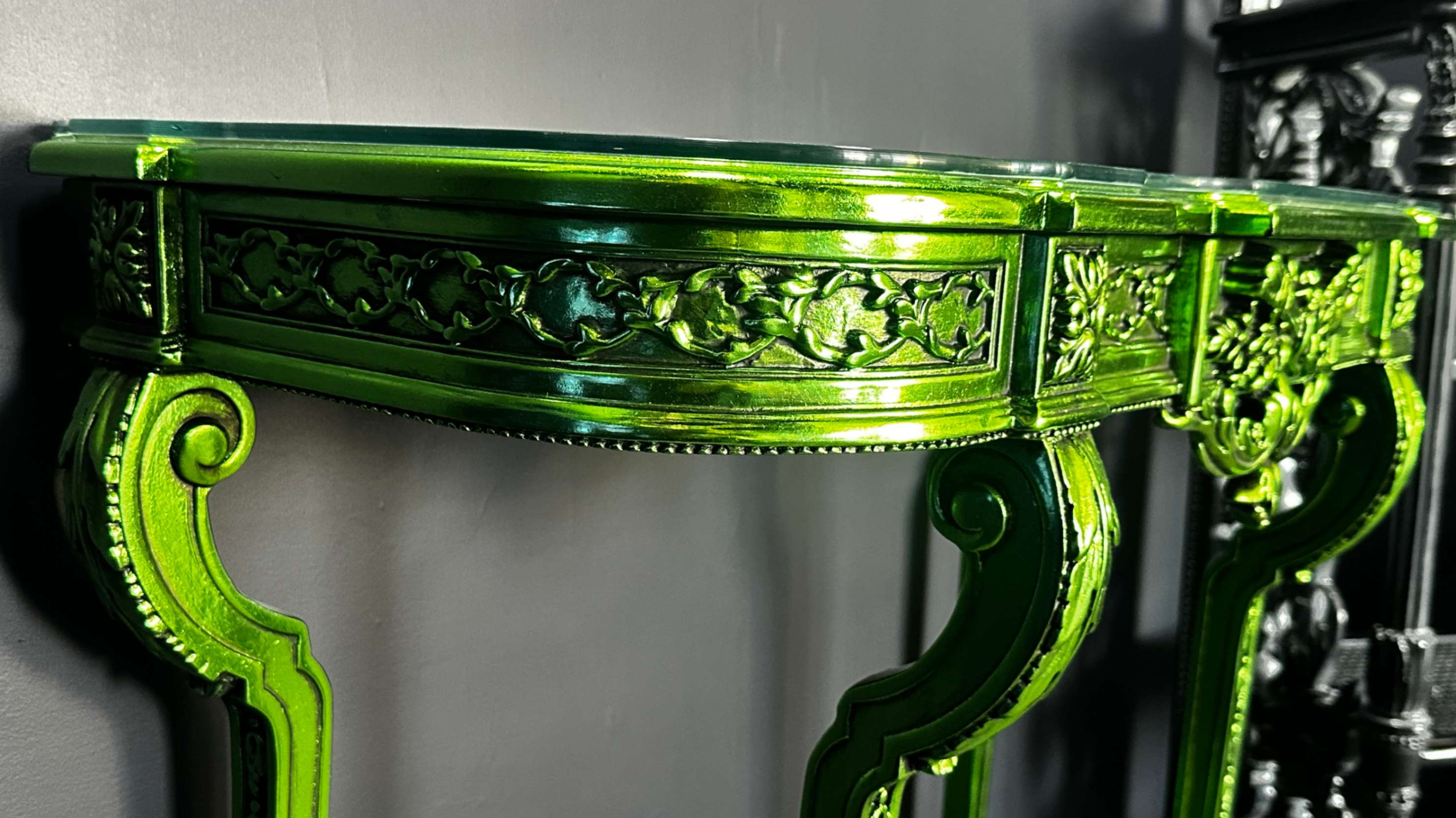 مبلمان و اکسسوری آنتیک