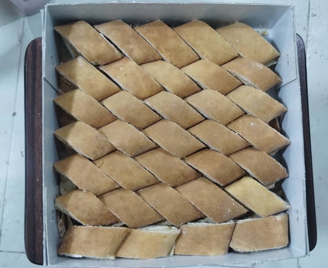 نان یوخه اصل زعفرانی،دارچینی