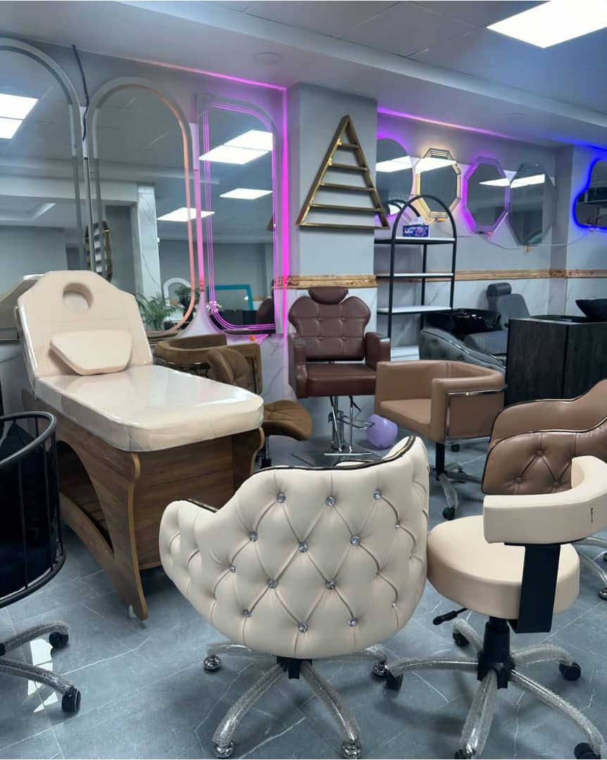 فروش انواع تجهیزات آرایشگاهی 