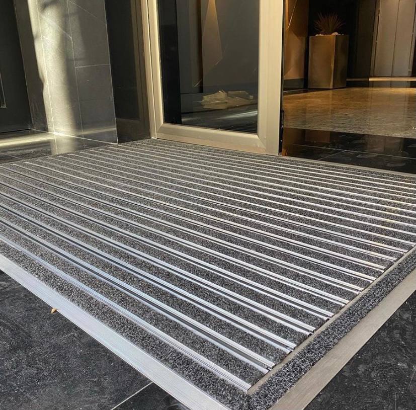 Aluminum carpet