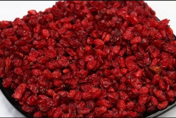 زعفران. زرشک  و عرقیجات