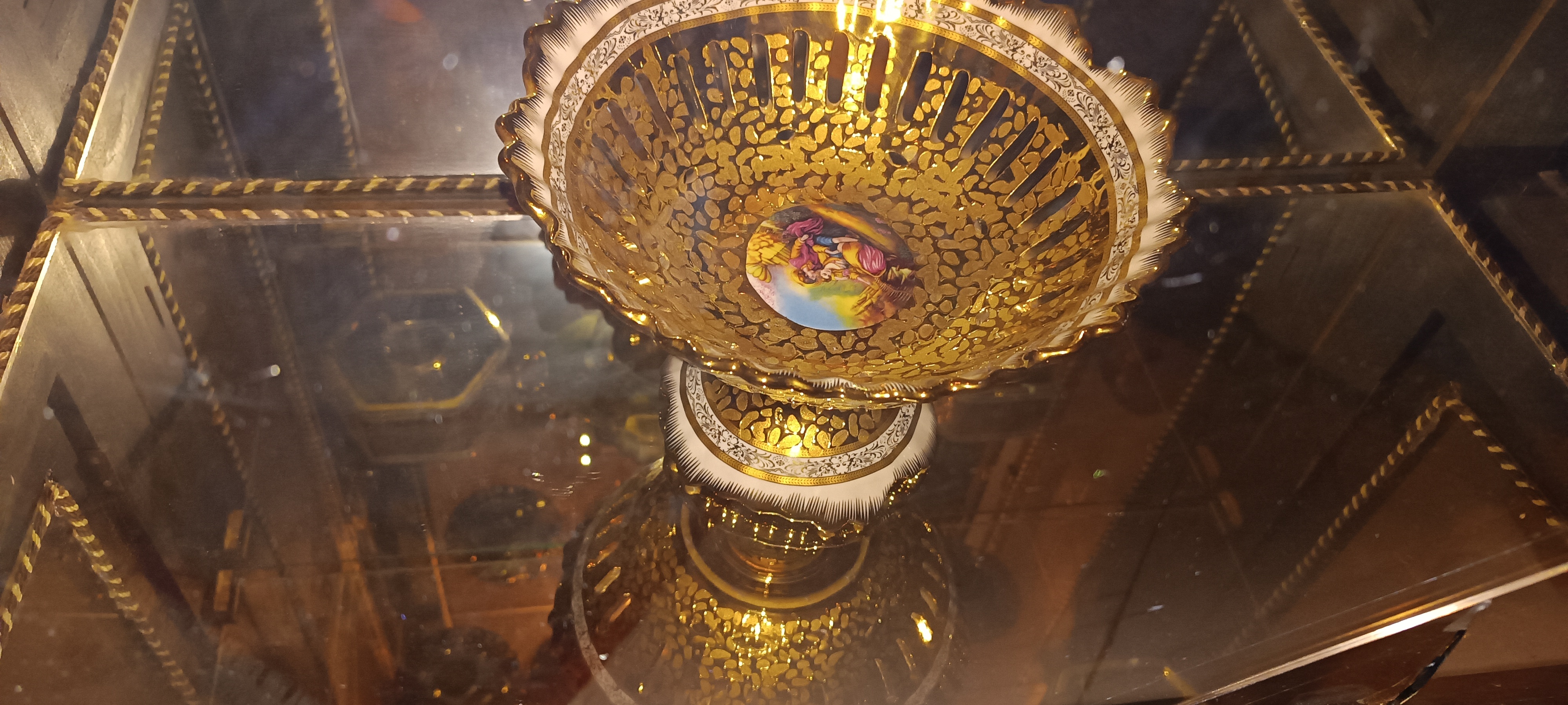 سرویس چینی تزیینی آب طلاکاری