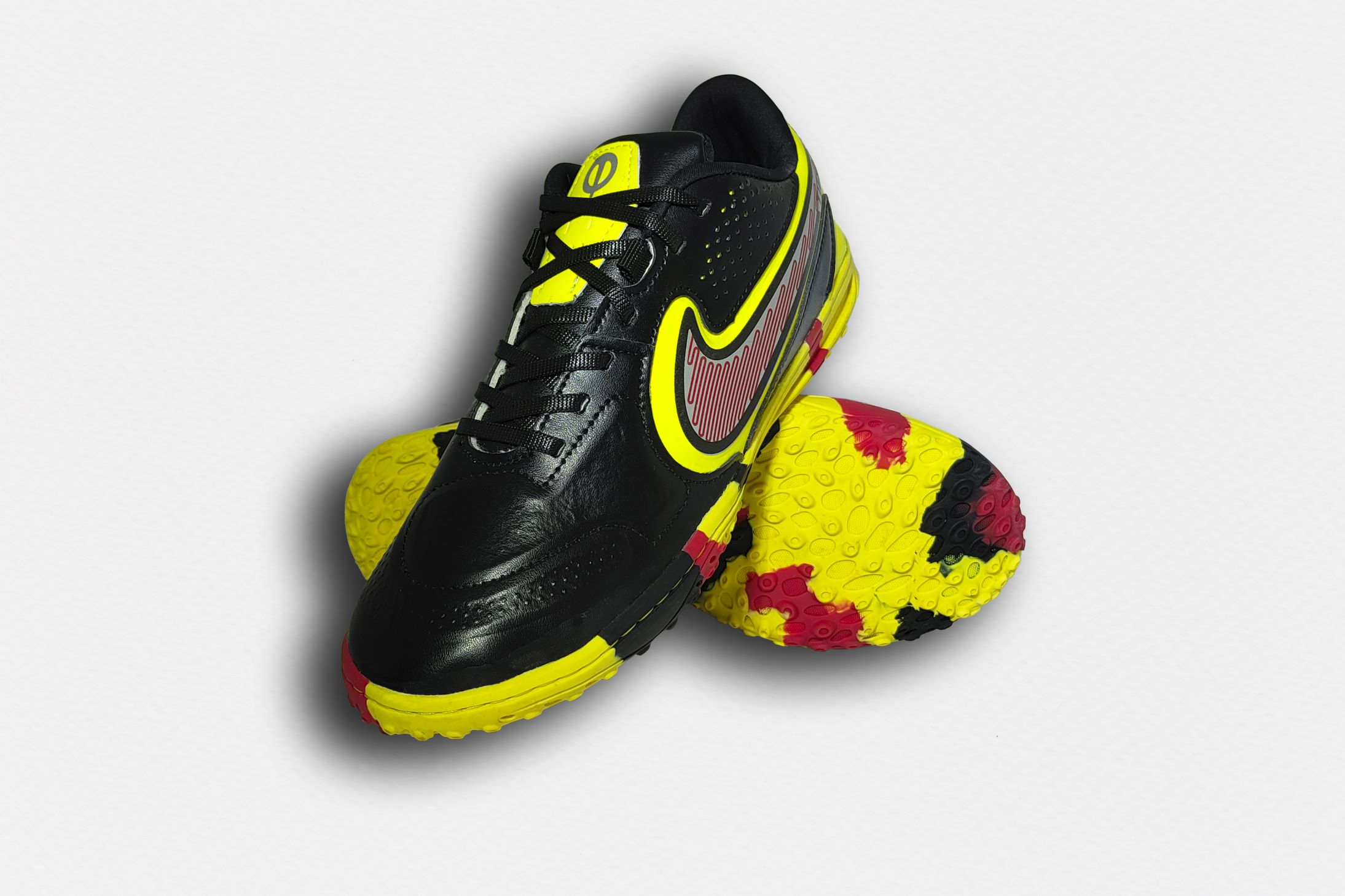 کفش ورزشی یوز تبریز