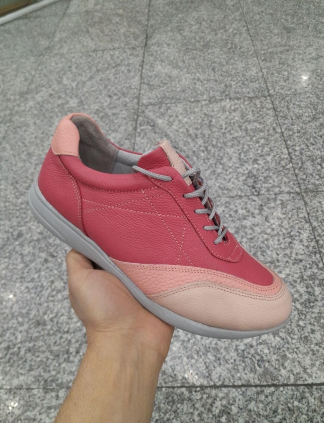 کفش چرم طبی زنانه