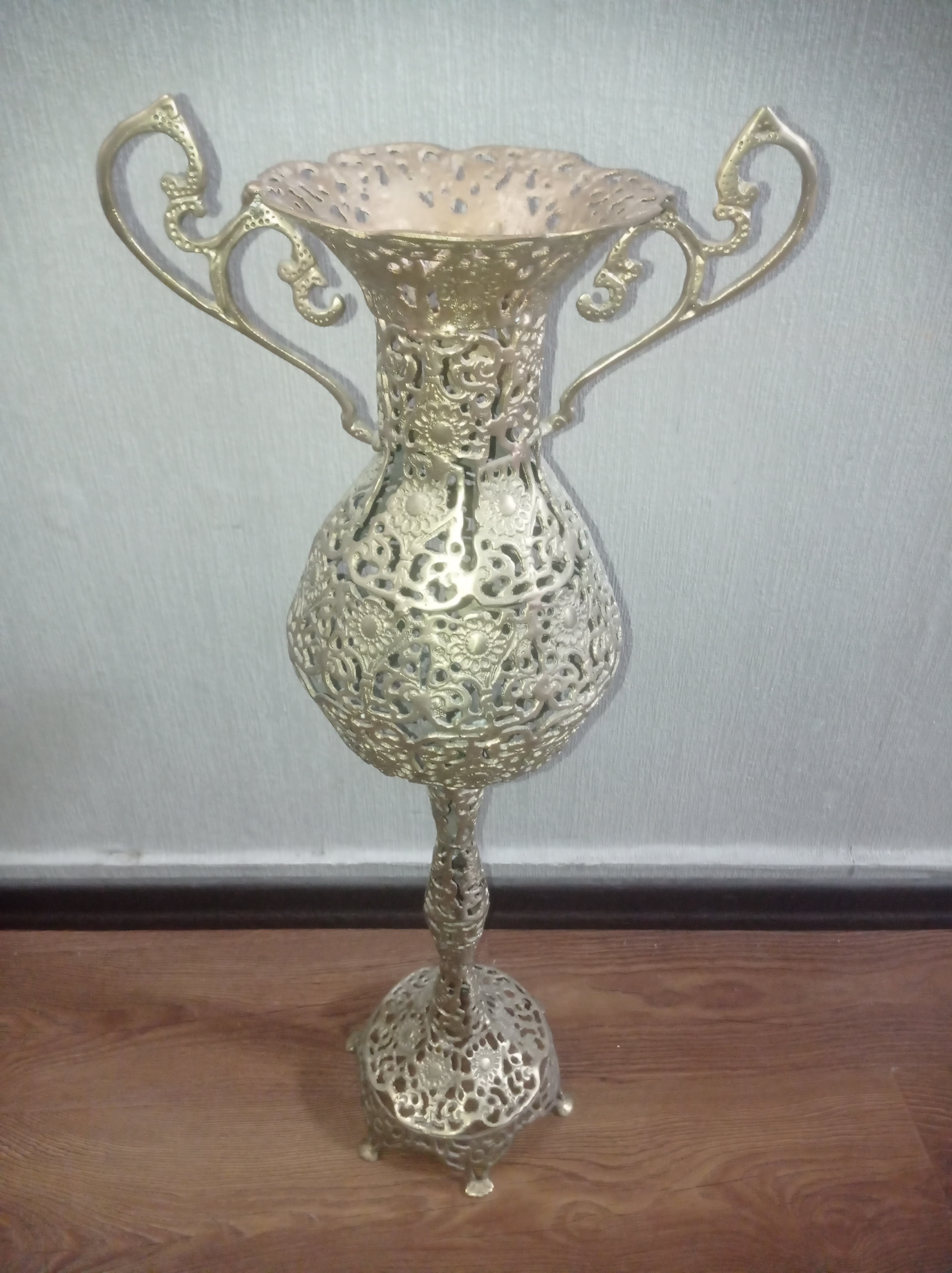 گلدان فلزی مسی 