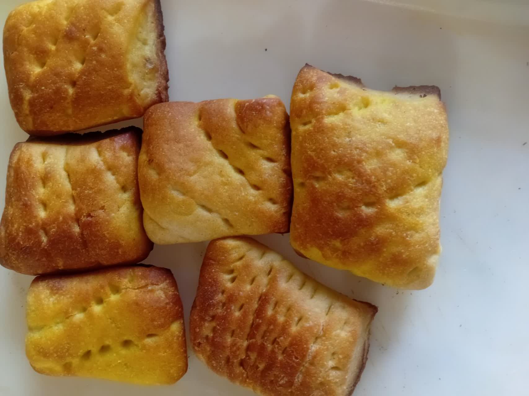 نان و کلوچه تنوری و سنتی مازندران