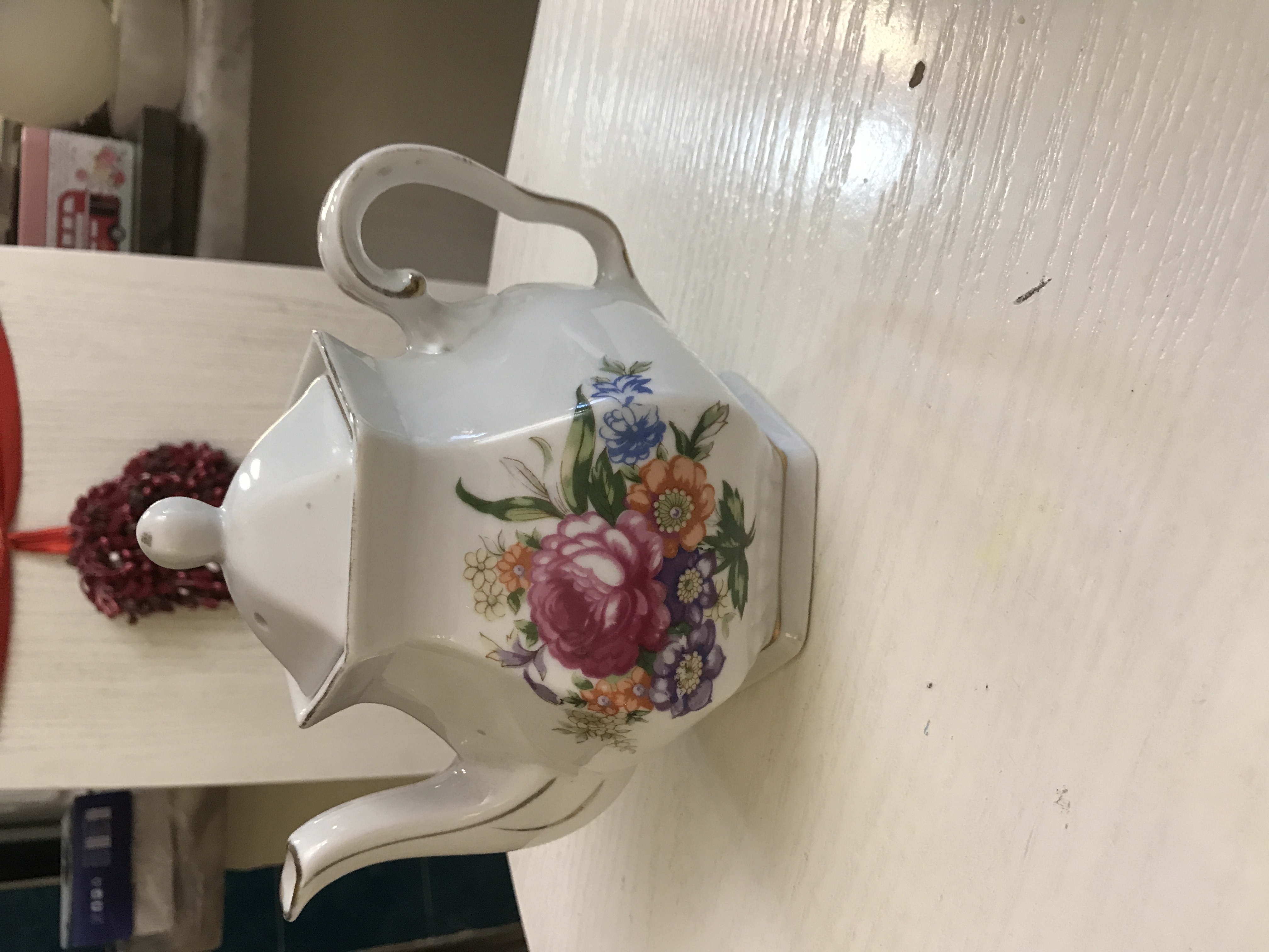 ظروف قدیمی و انتیک