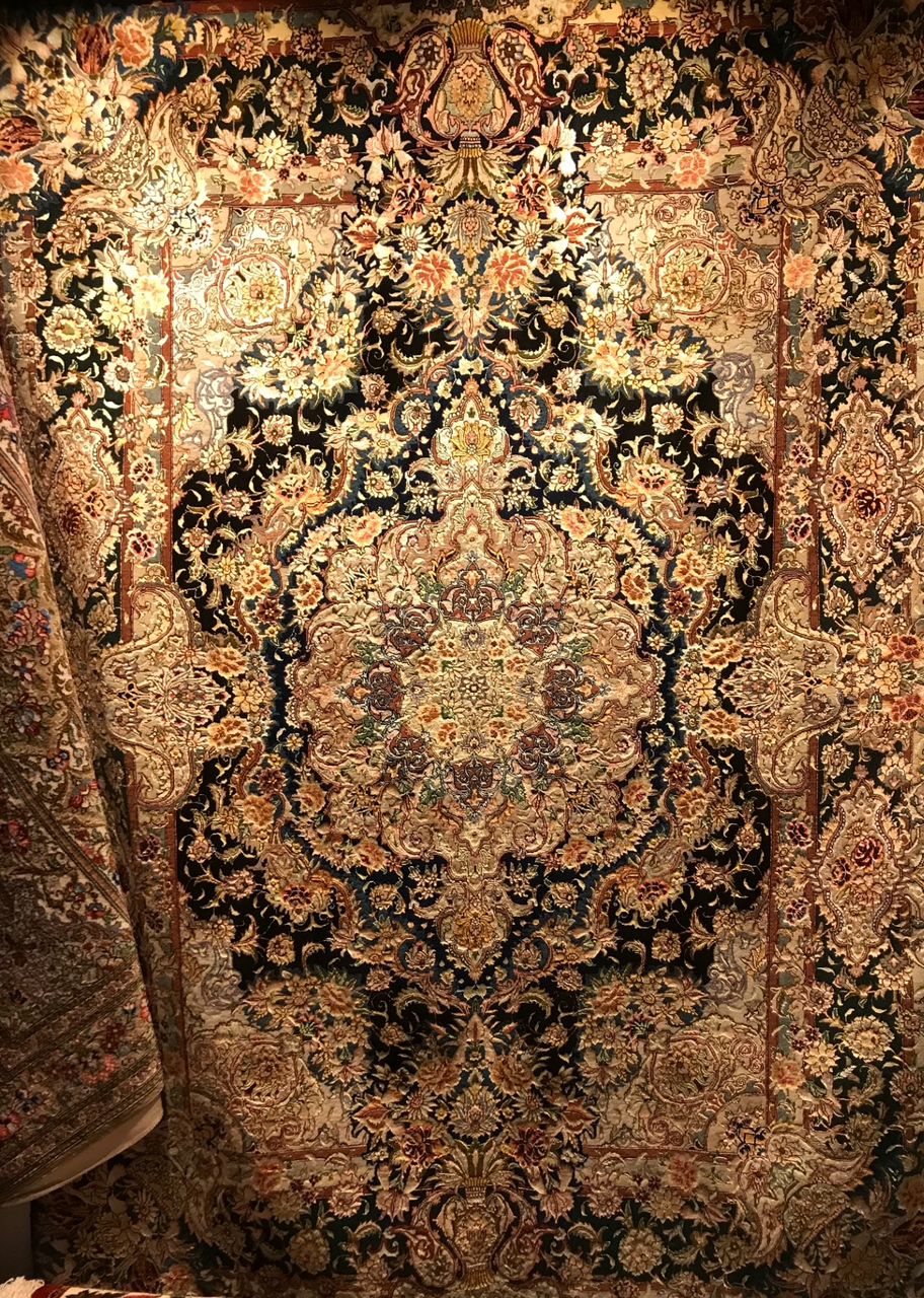 فرش دستباف نقشه اصیل ایرانی