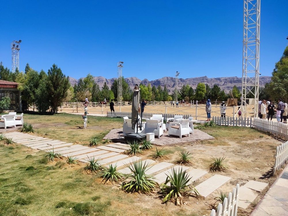 زمین استثنایی 
