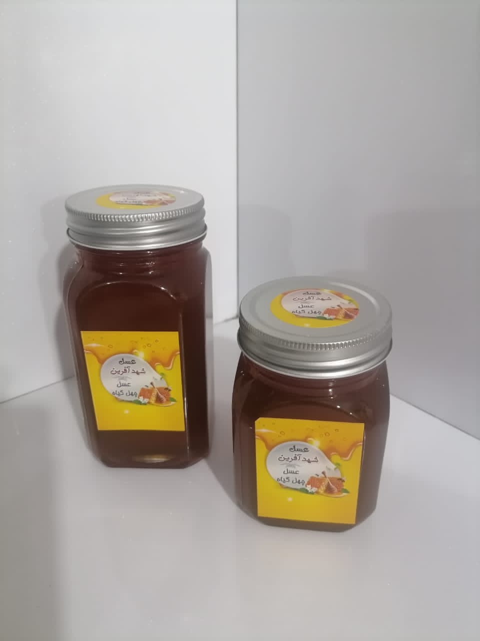 عسل کاملا طبیعی