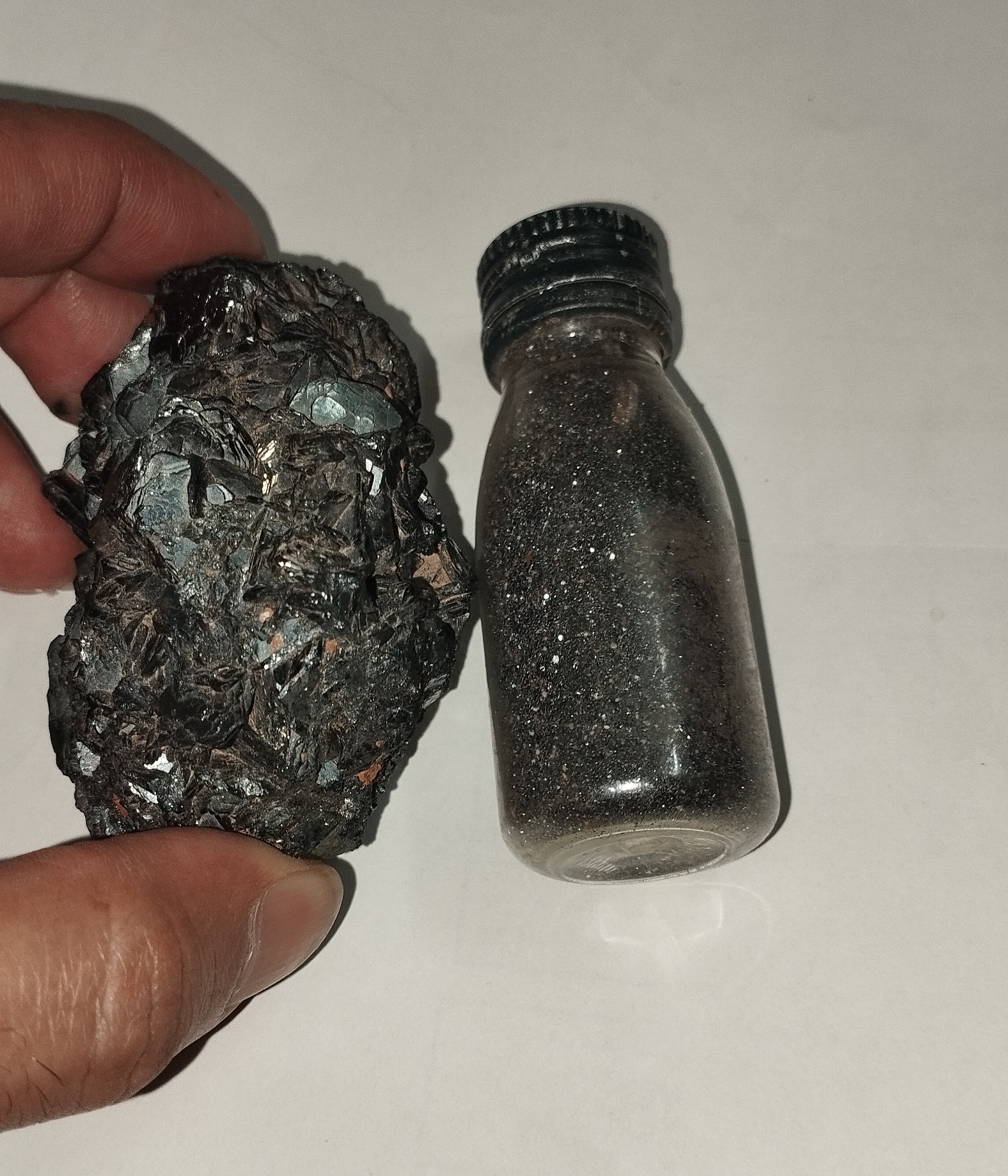 سنگ سیاه آتشفشانی 