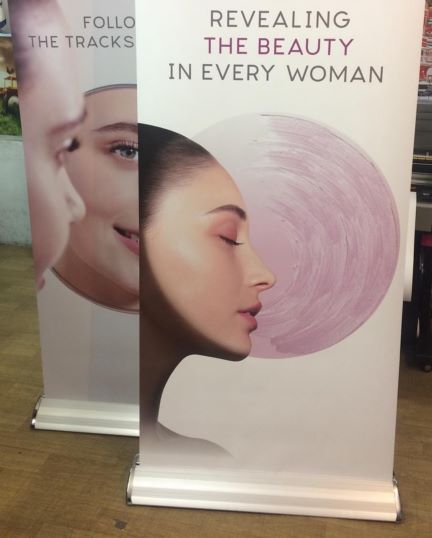 لایت باکس و سازه های نمایشگاهی