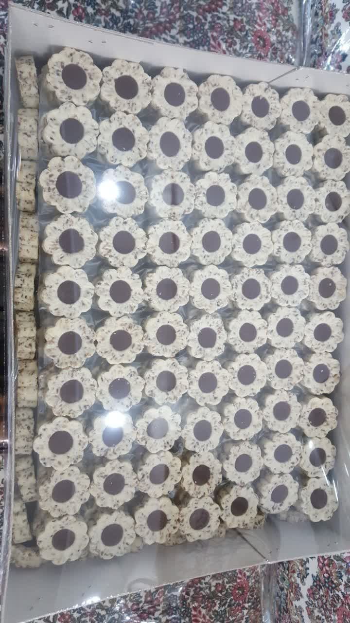 شیرینی کنجدی کلمپه چرخی و برنجی
