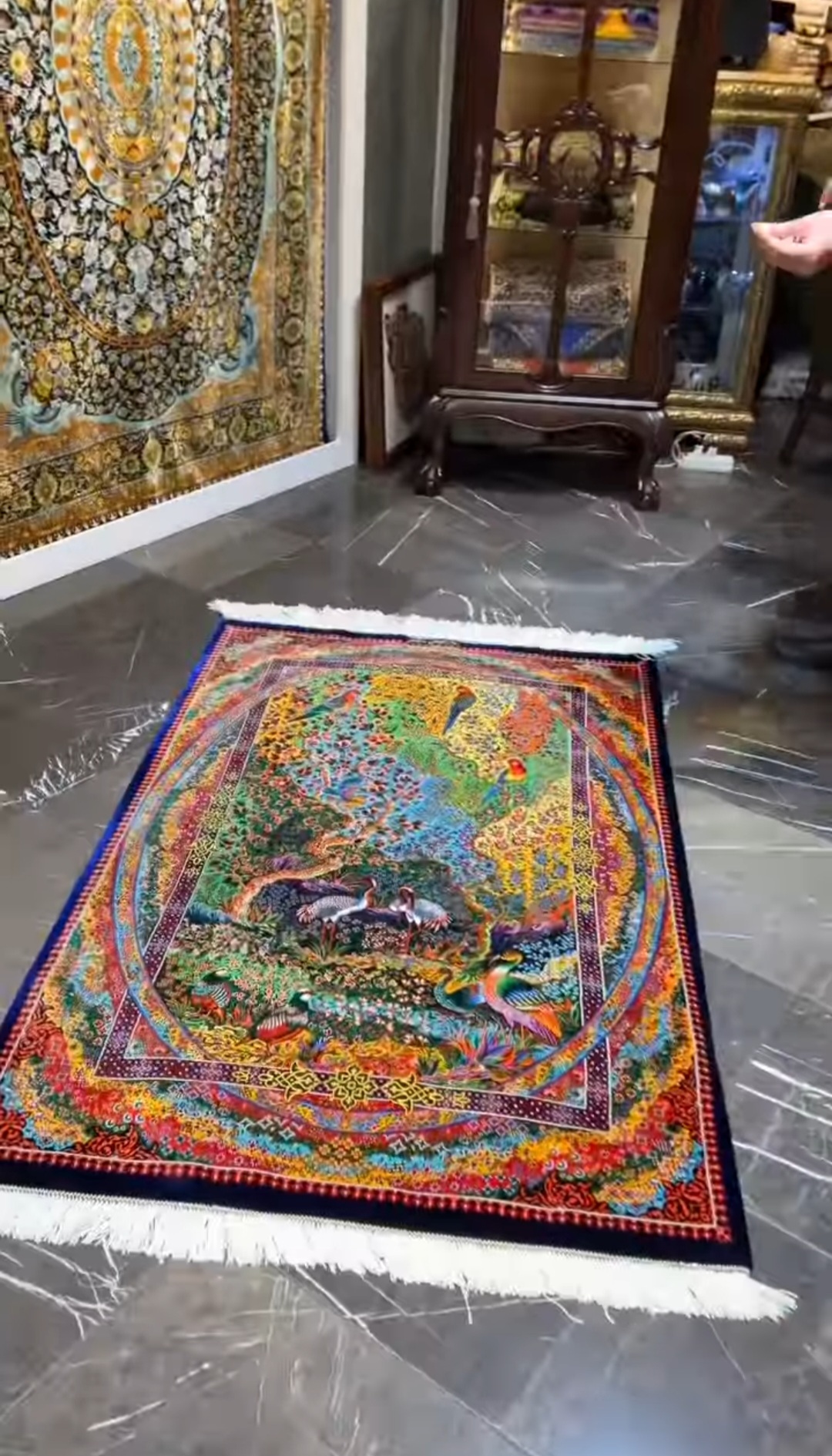 سجادة الحرير الطبيعية في إيران