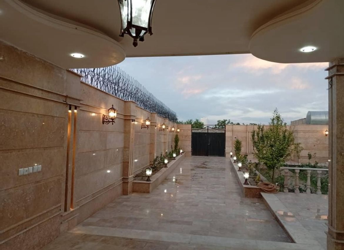 3000 متر باغ ویلا 250 متر بنا