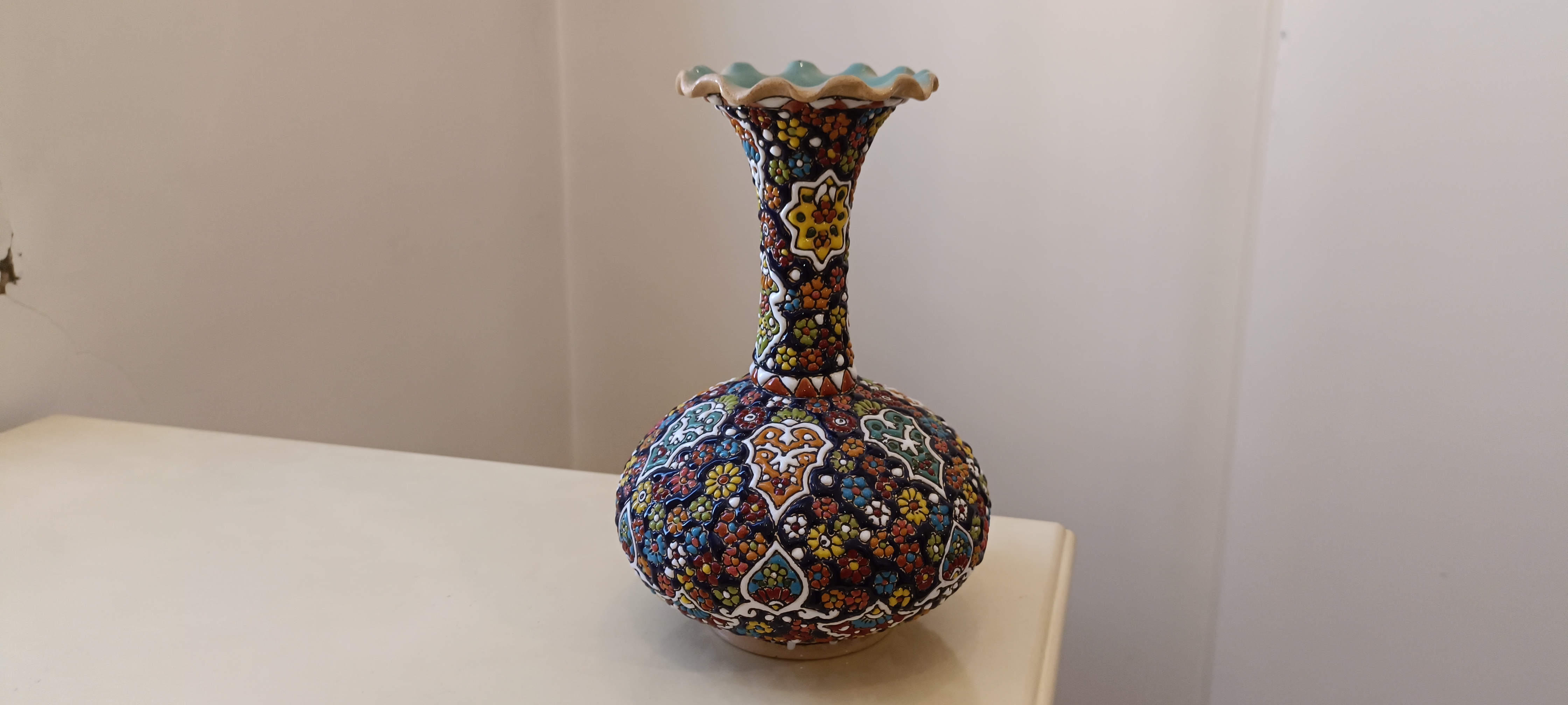 گلدان میناکاری شهرضای اصفهان