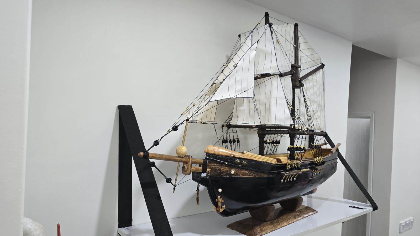 ماکت کشتی چوبی دست ساز 