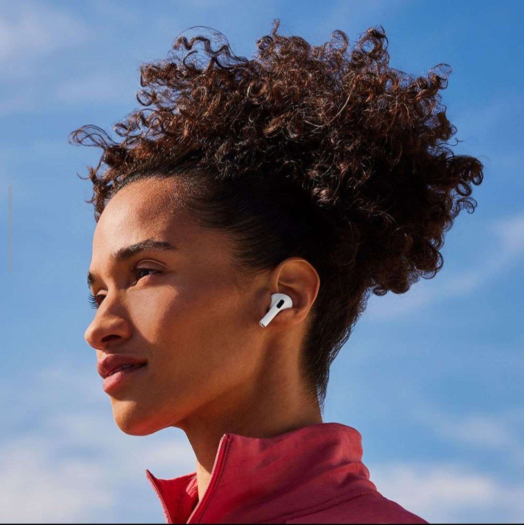 Airpod4 همراه 18 ماه گارانتی تعویض