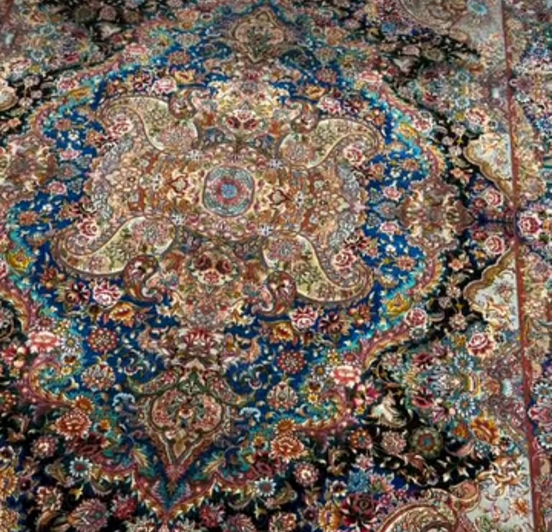 فرش دستباف ابریشمی سطوتی