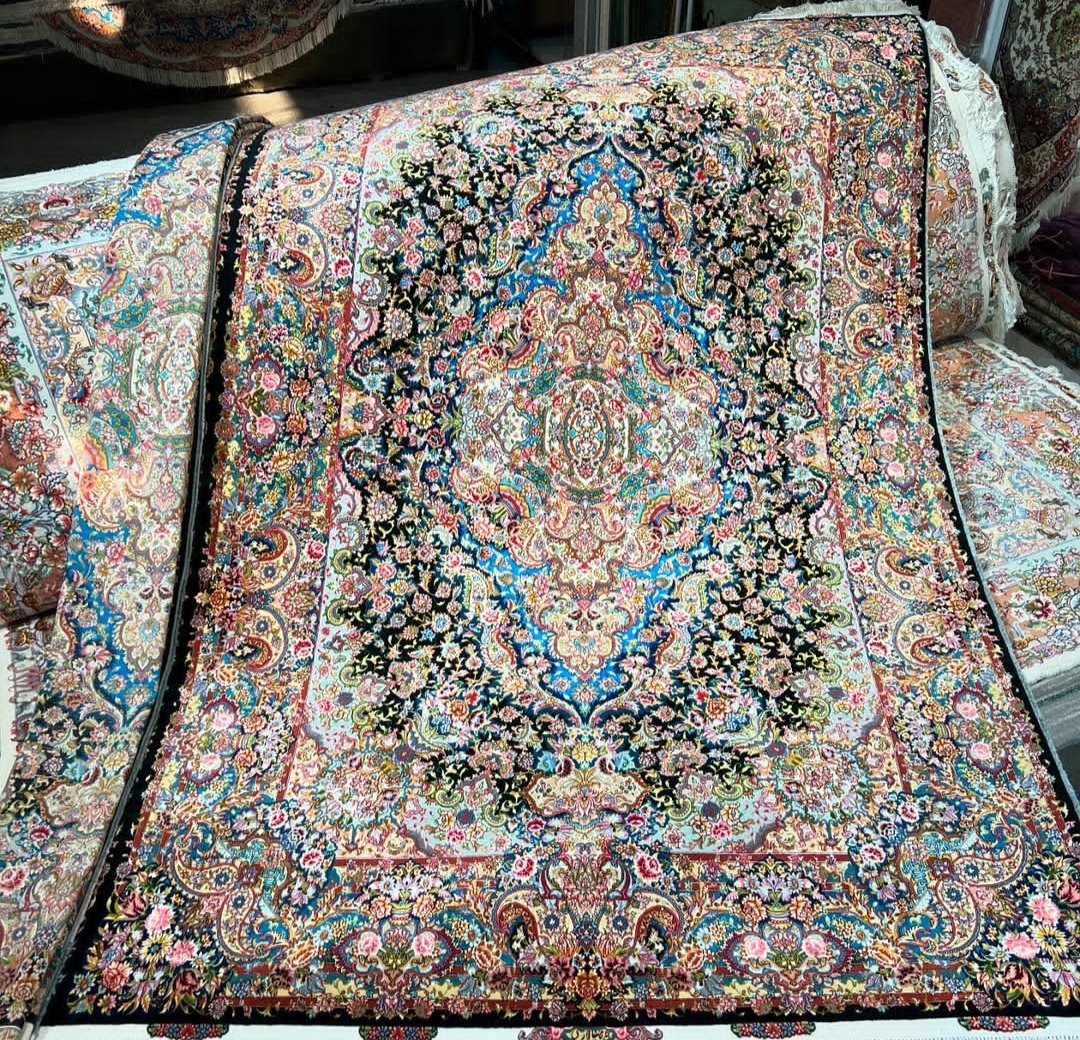 السجاد الیدوی الحریری من تبریز