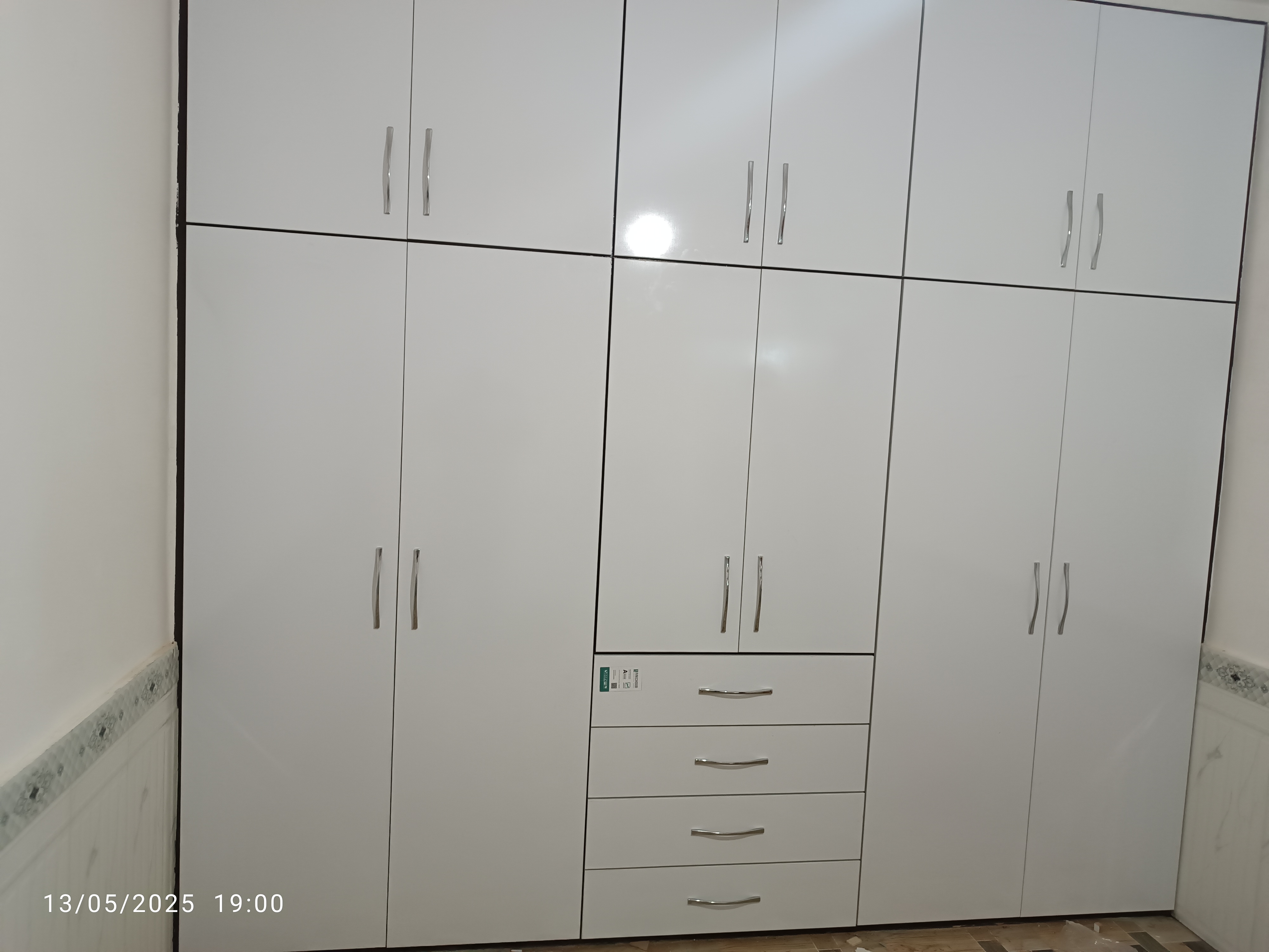 کابینت کار فلزی و ام دی اف