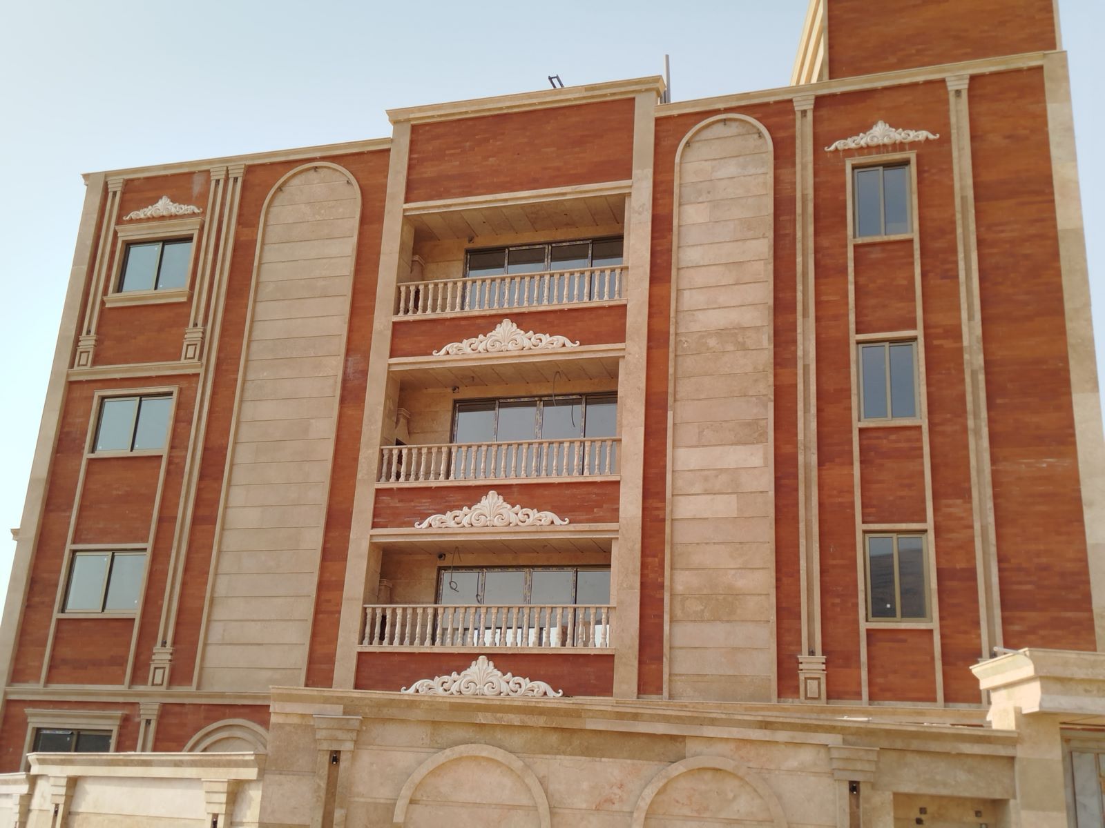 درب و پنجره دوجداره 