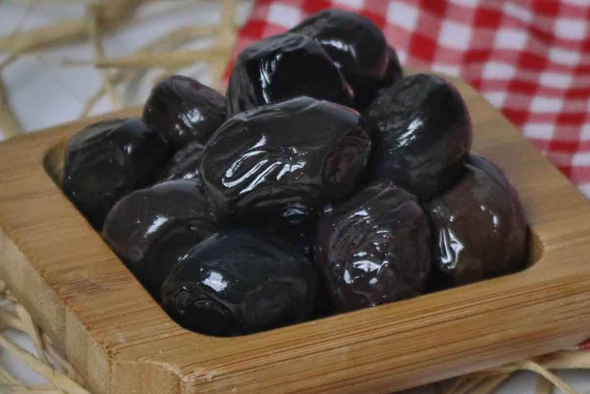 خرما مضافتی بم درجه یک 