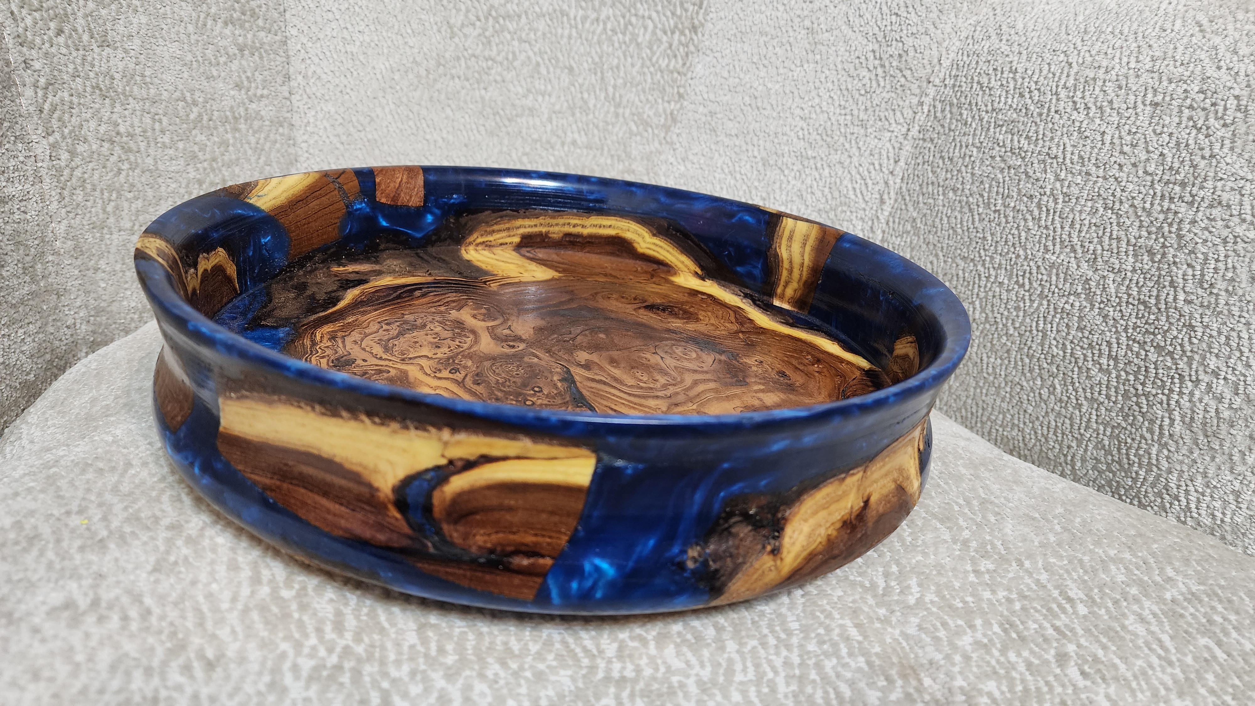 ظرف چوب و رزین