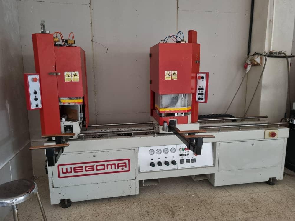 دستگاه upvc