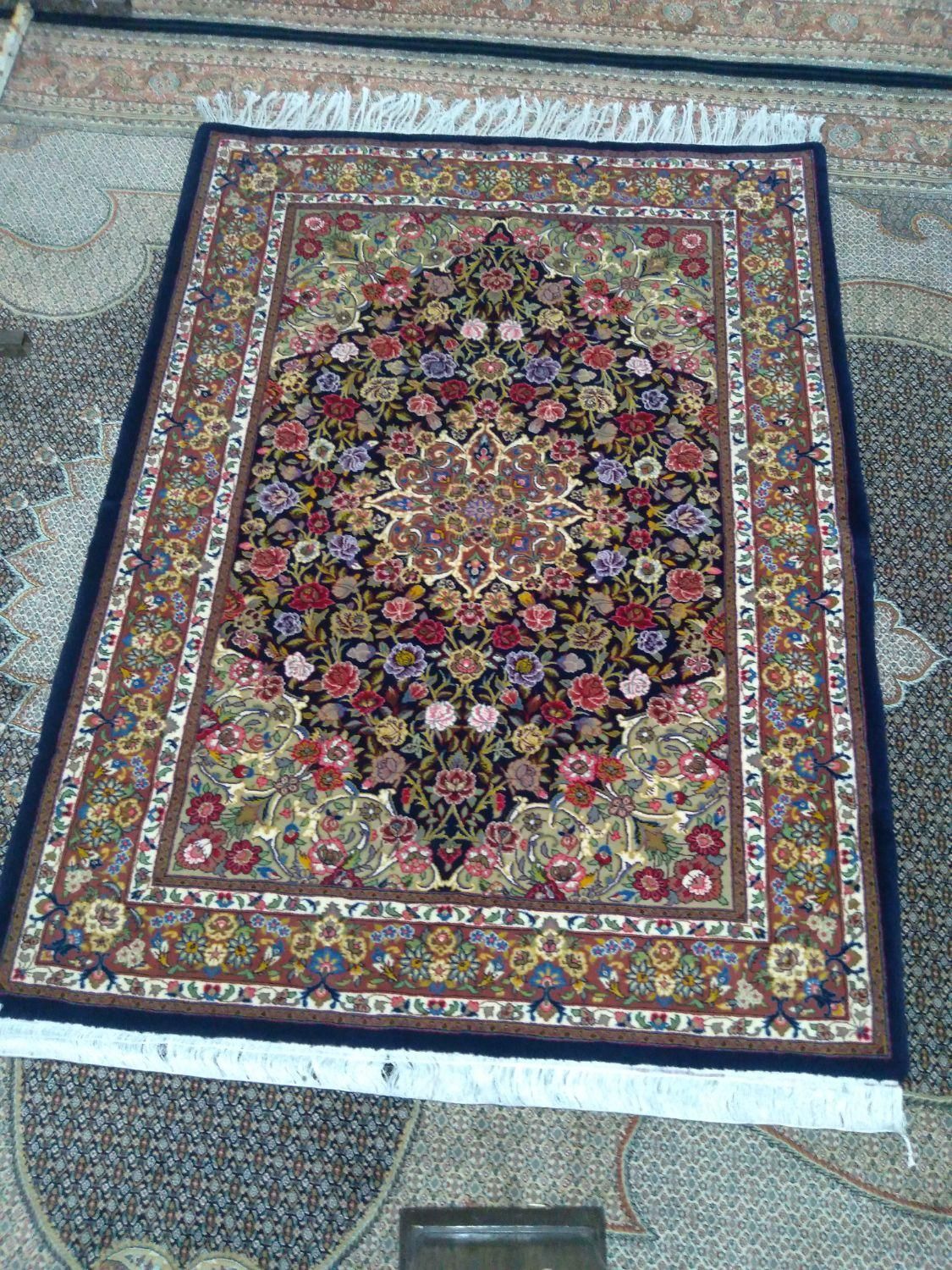 فرش دستباف ایرانی