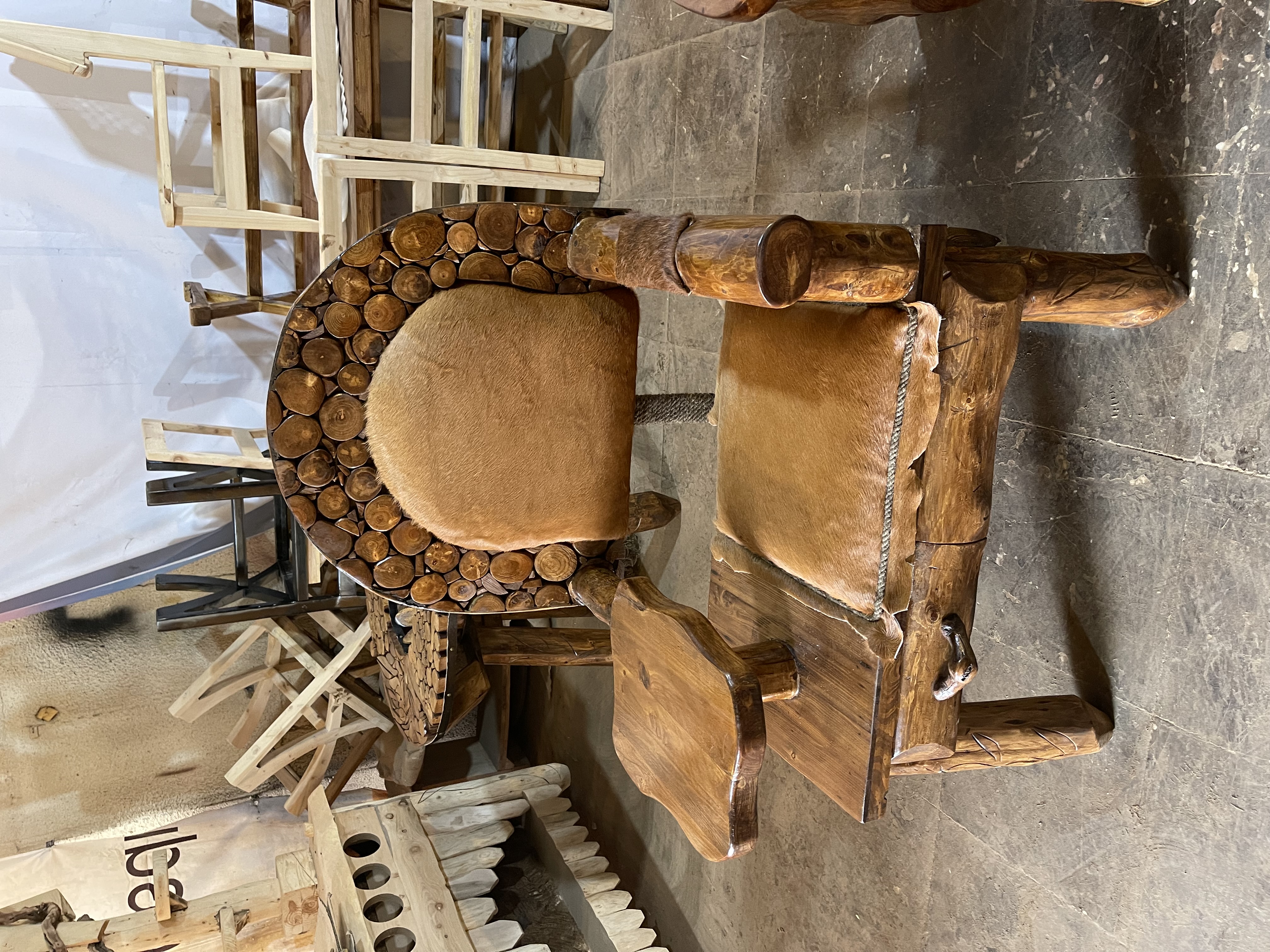 صنایع دستی چوبی با پوست گاو طبیعی