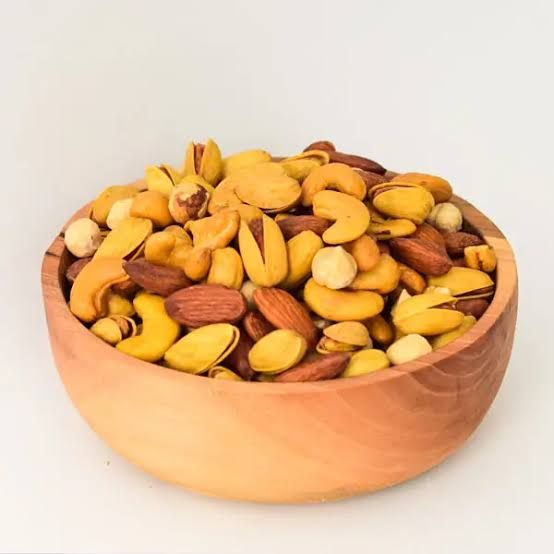 فروش بادام، پسته، گردو و ...