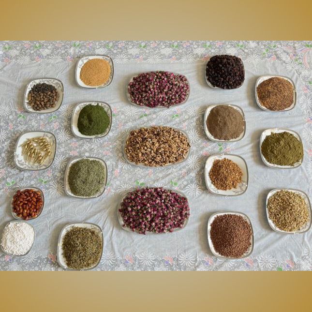 محصولات ‌ارگانیک‌ ایرانی (عسل،ادویه‌جات)