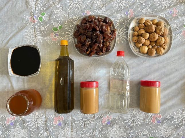 محصولات ‌ارگانیک‌ ایرانی (عسل،ادویه‌جات)