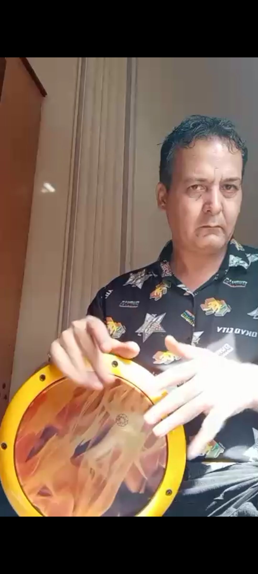 درخواست همکاری نوازنده حرفه ای 