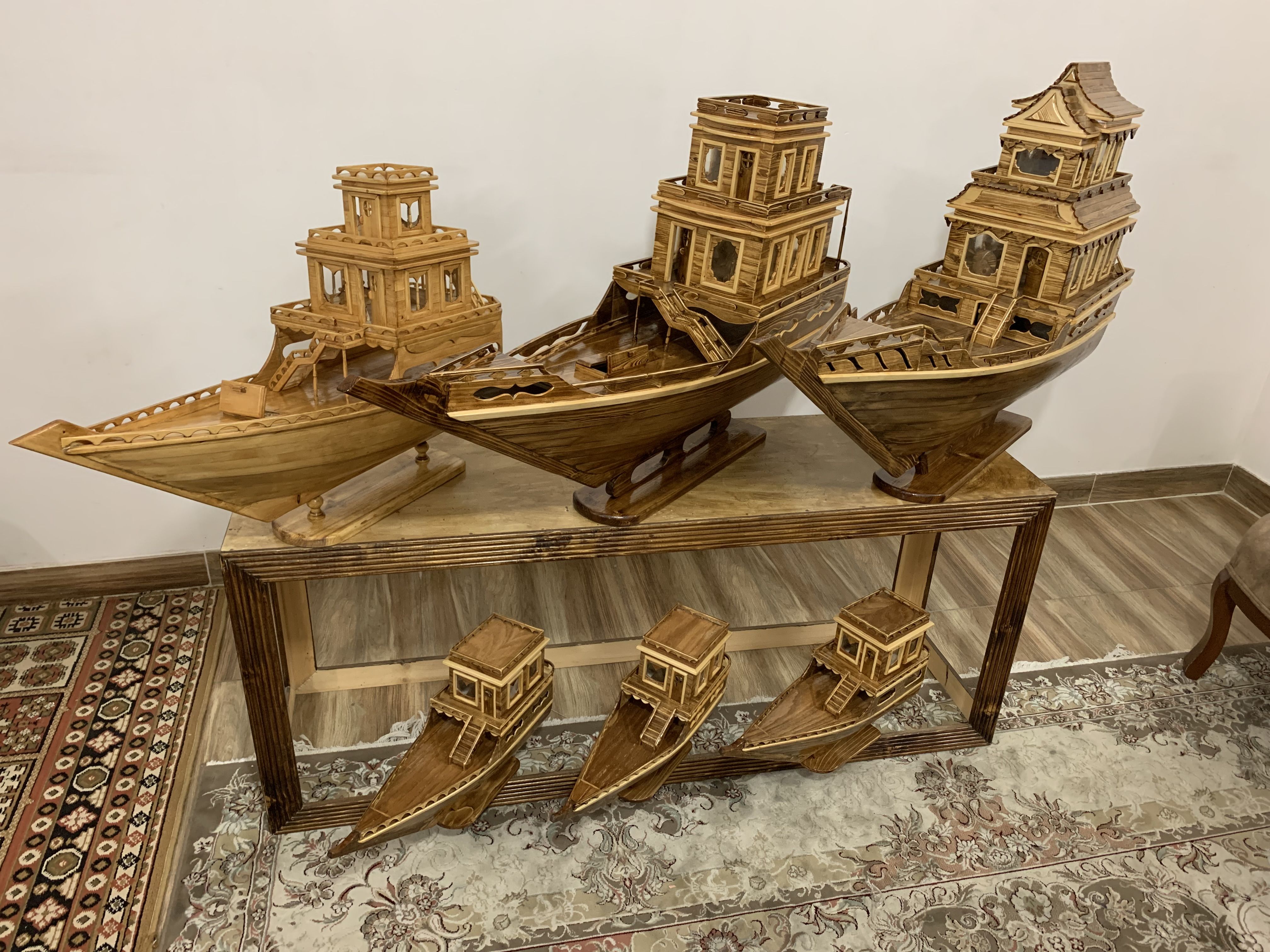 لنج های چوبی دستساز با ظرافت بالا