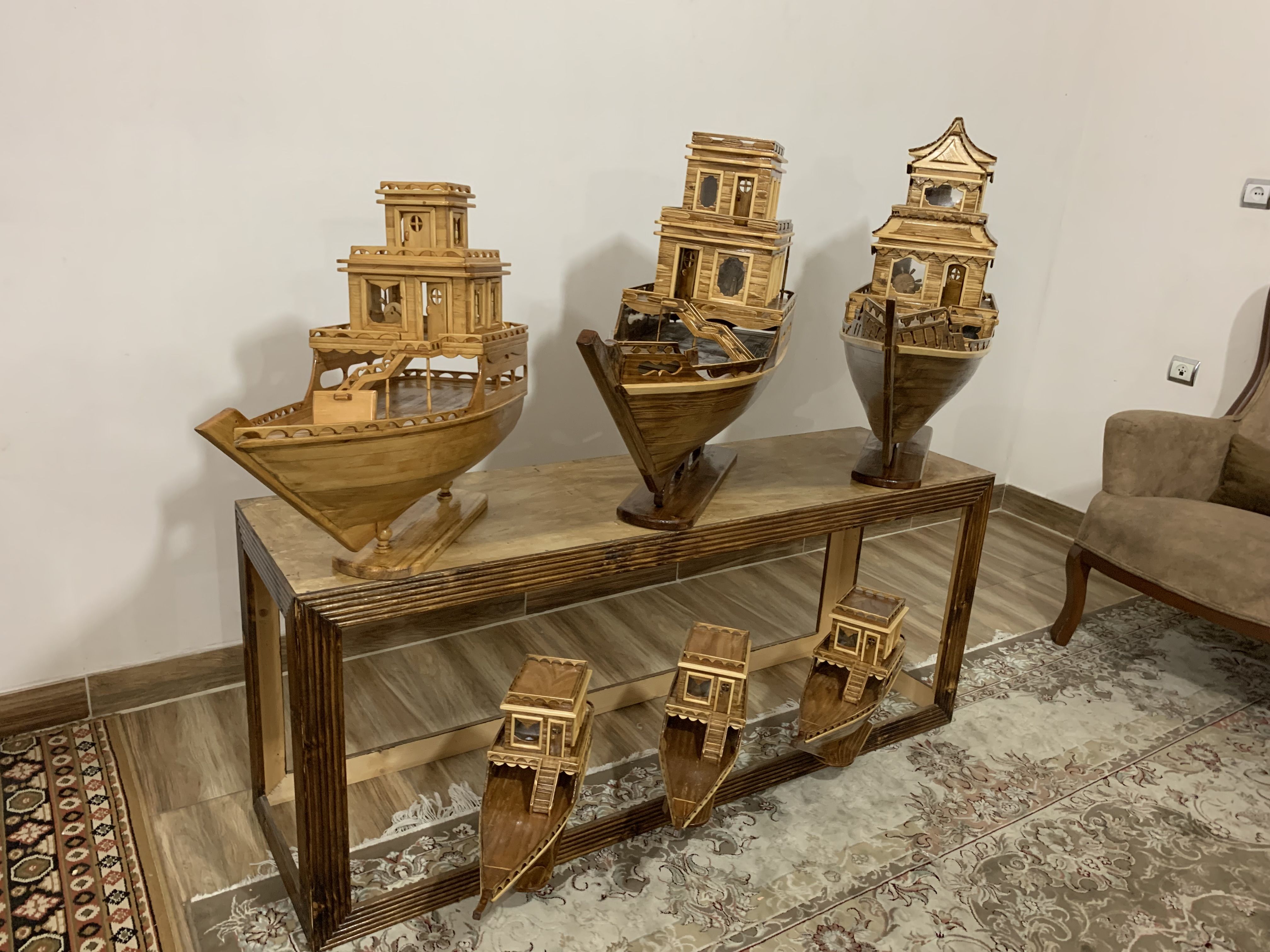 لنج های چوبی دستساز با ظرافت بالا