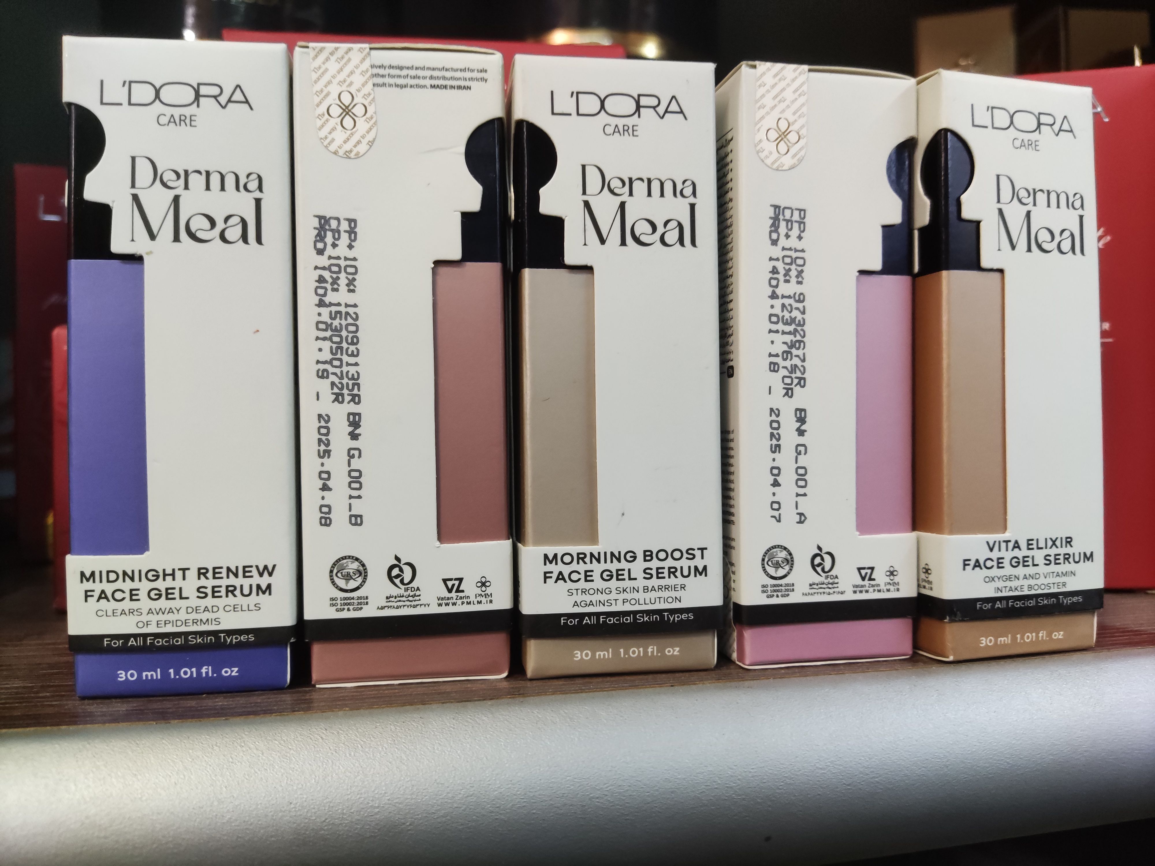 محصولات مراقبت پوست و مو 